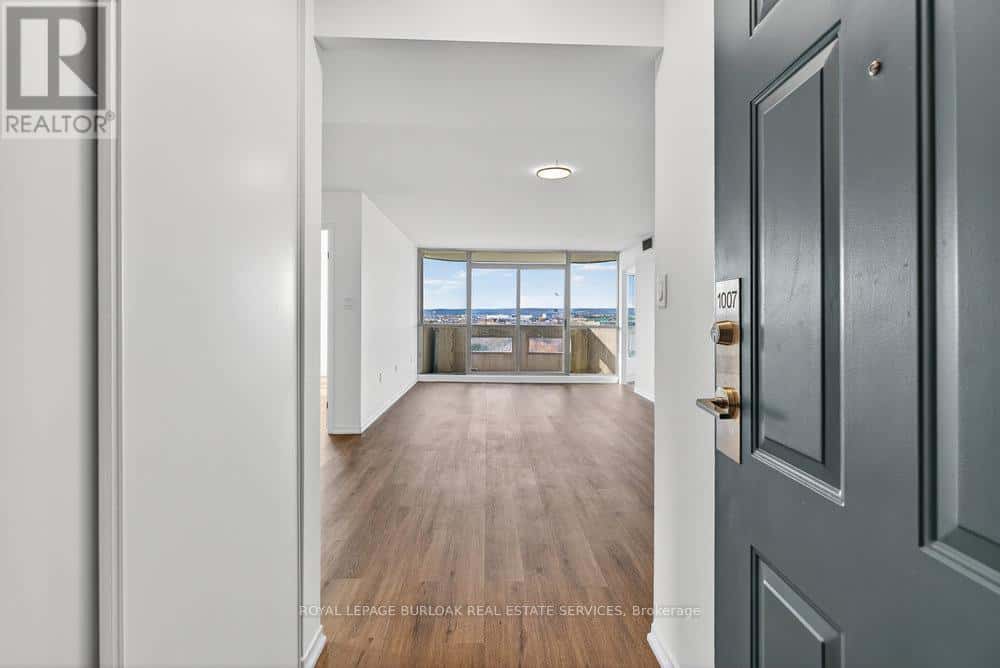 1007 - 5090 PINEDALE AVENUE — Burlington (Appleby), Ontario - Photo 5 of 32