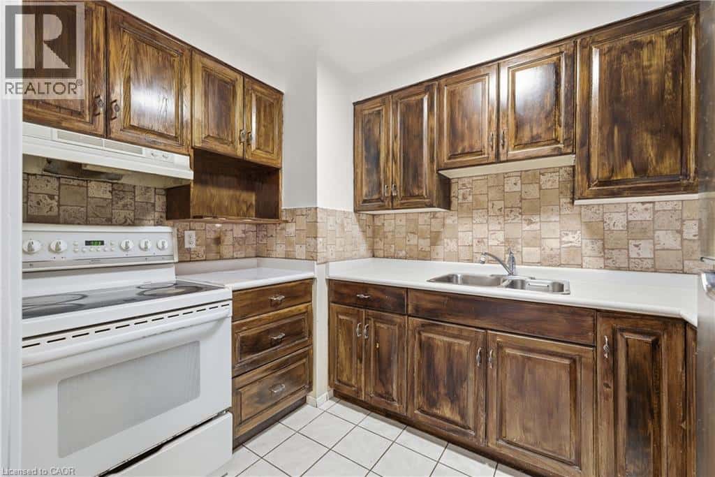 10 AJAX Street Unit# 103 — Guelph, Ontario - Photo 4 of 27