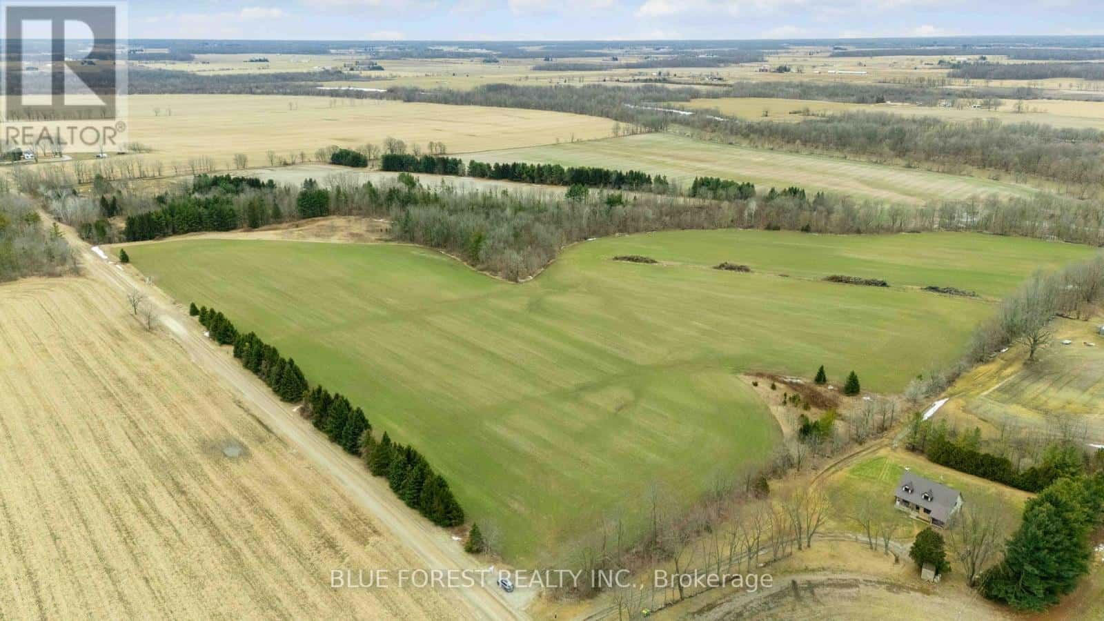 21189 DUNDONALD ROAD — Southwest Middlesex, Ontario - Photo 3 of 18