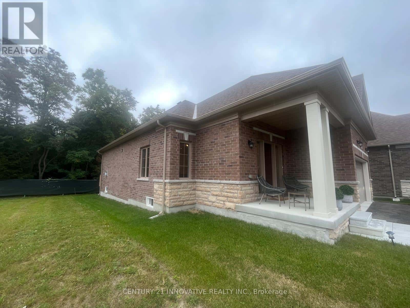 22 HOLTBY COURT — Scugog (Port Perry), Ontario - Photo 2 of 15