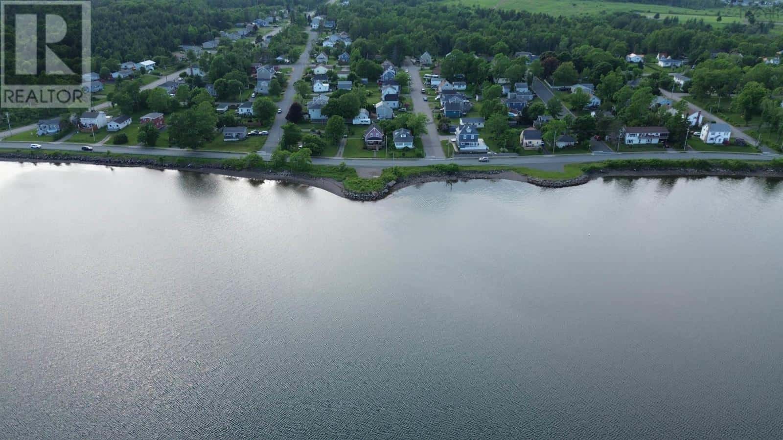 438 Westmount Road — Westmount, Nova Scotia - Photo 4 of 22