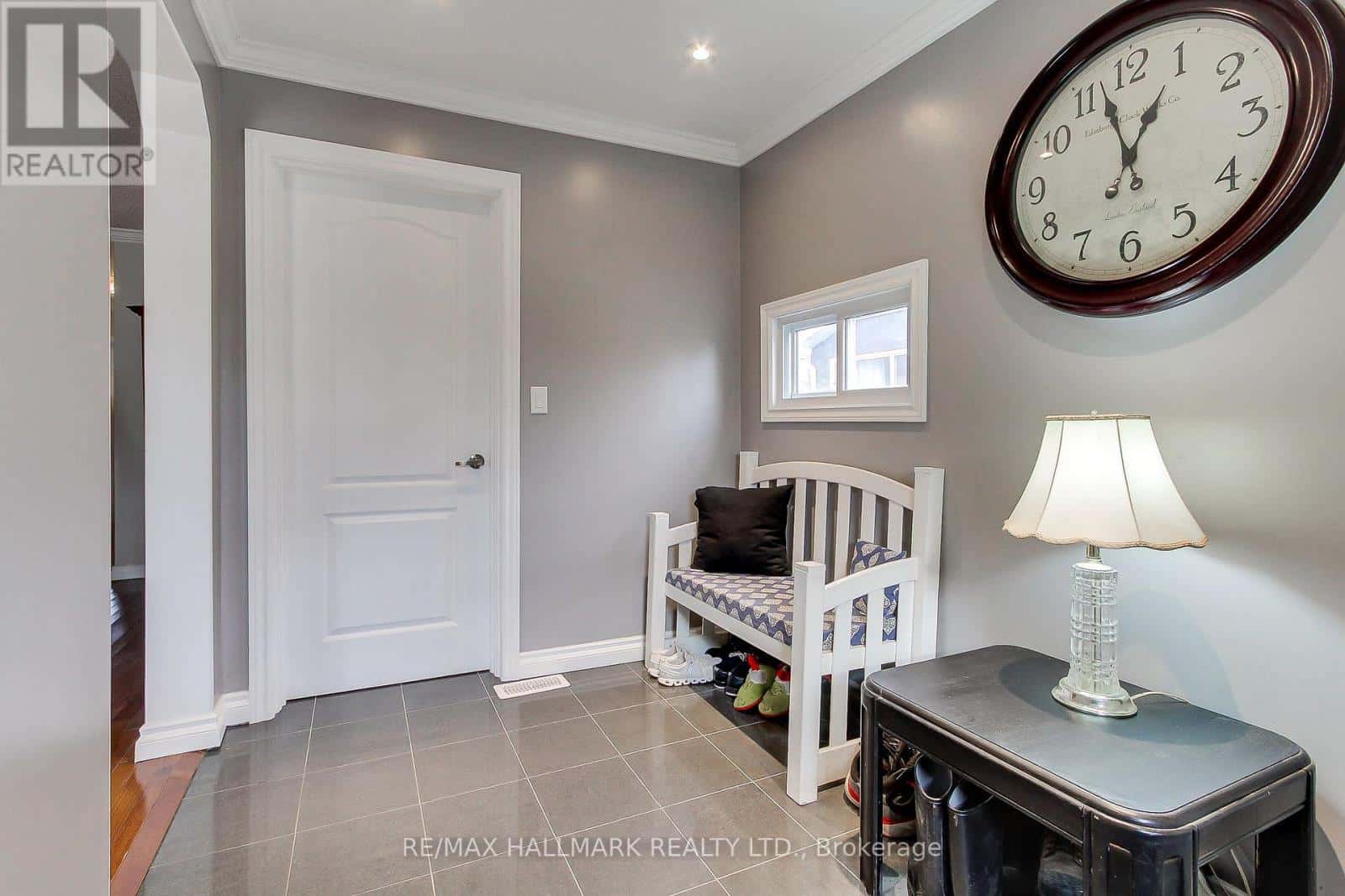 186 BEACH ROAD — Georgina (Keswick North), Ontario - Photo 5 of 35