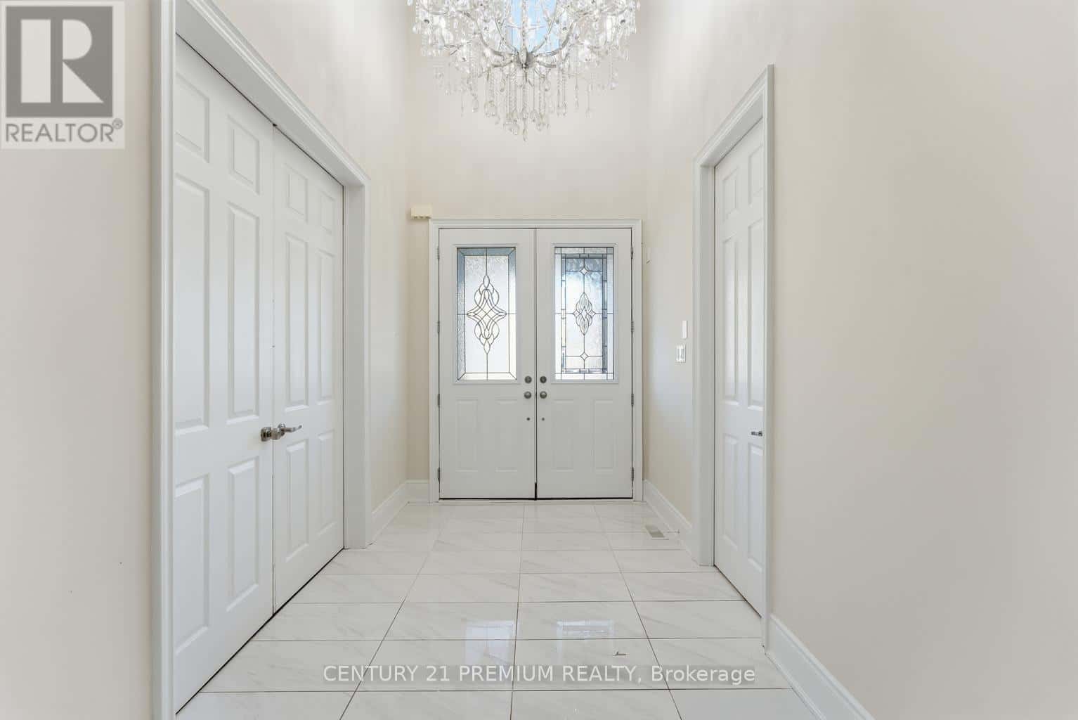 18 LANDVIEW ROAD — Brampton (Toronto Gore Rural Estate), Ontario - Photo 4 of 50