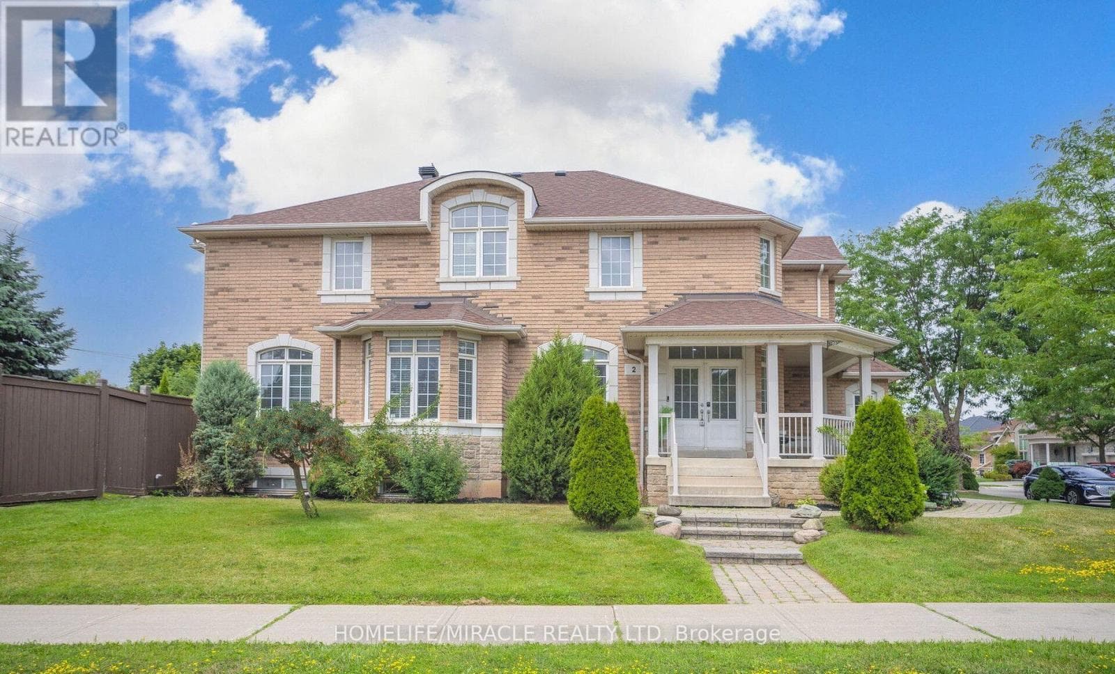 2 ROYCREST STREET — Brampton (Snelgrove), Ontario - Main photo