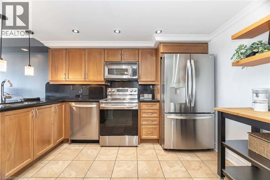 24 HANOVER Road Unit# 2103 — Brampton, Ontario - Photo 4 of 20