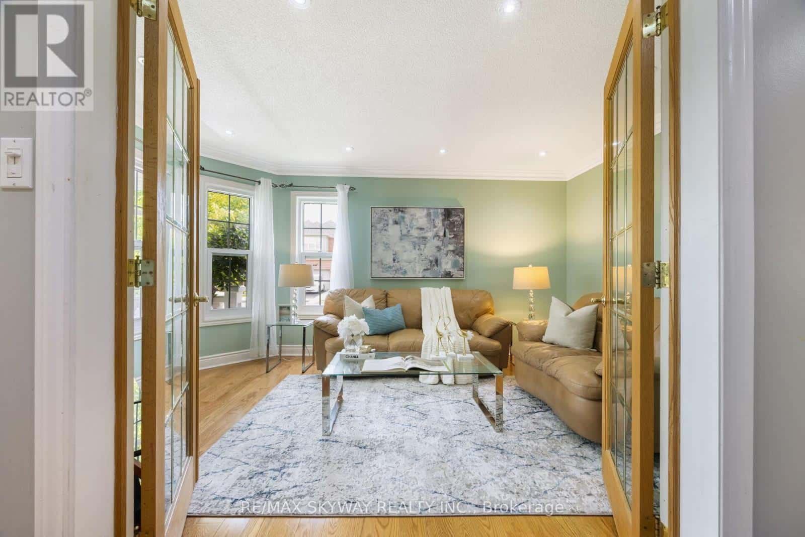 57 BANINGTON CRESCENT — Brampton (Snelgrove), Ontario - Photo 4 of 47