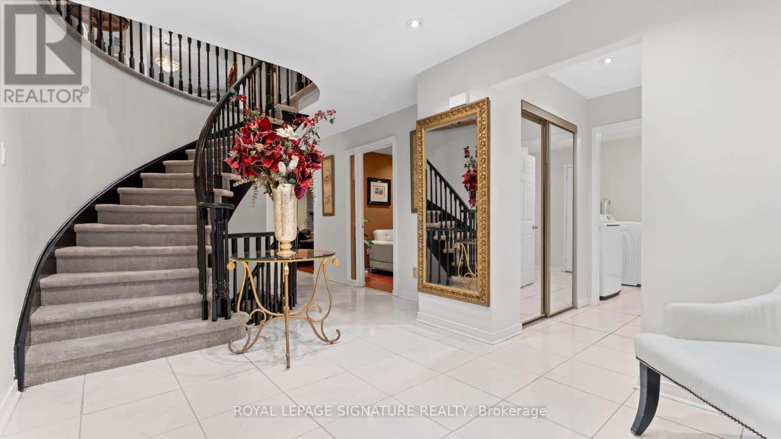 583 FOXWOOD TRAIL — Pickering (Amberlea), Ontario - Photo 4 of 50