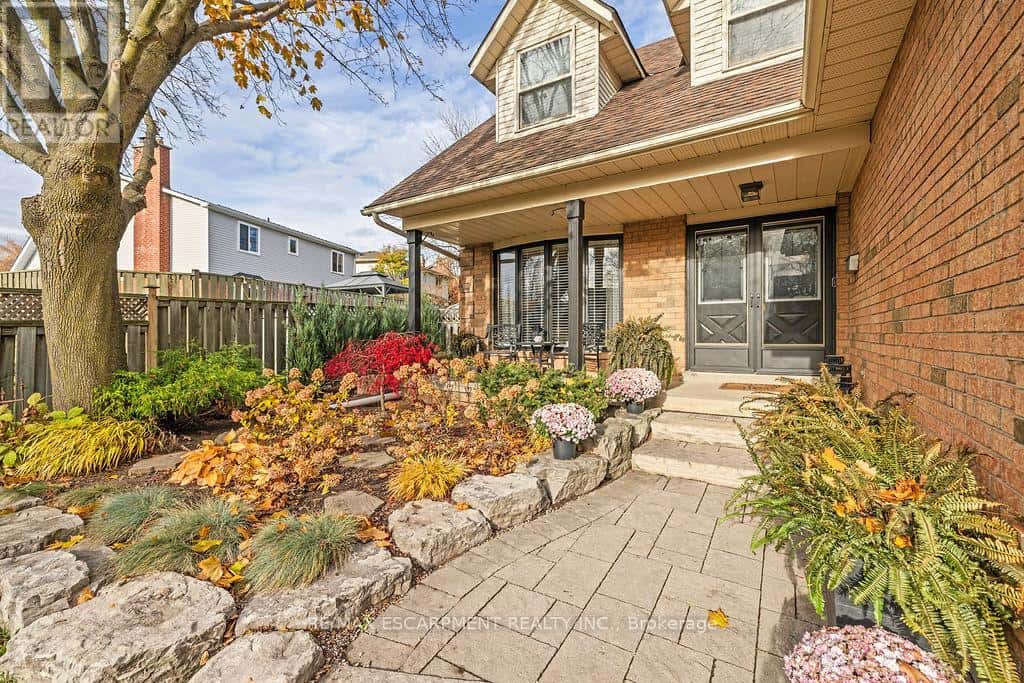 2139 DEERWOOD DRIVE — Burlington (Headon), Ontario - Photo 3 of 50