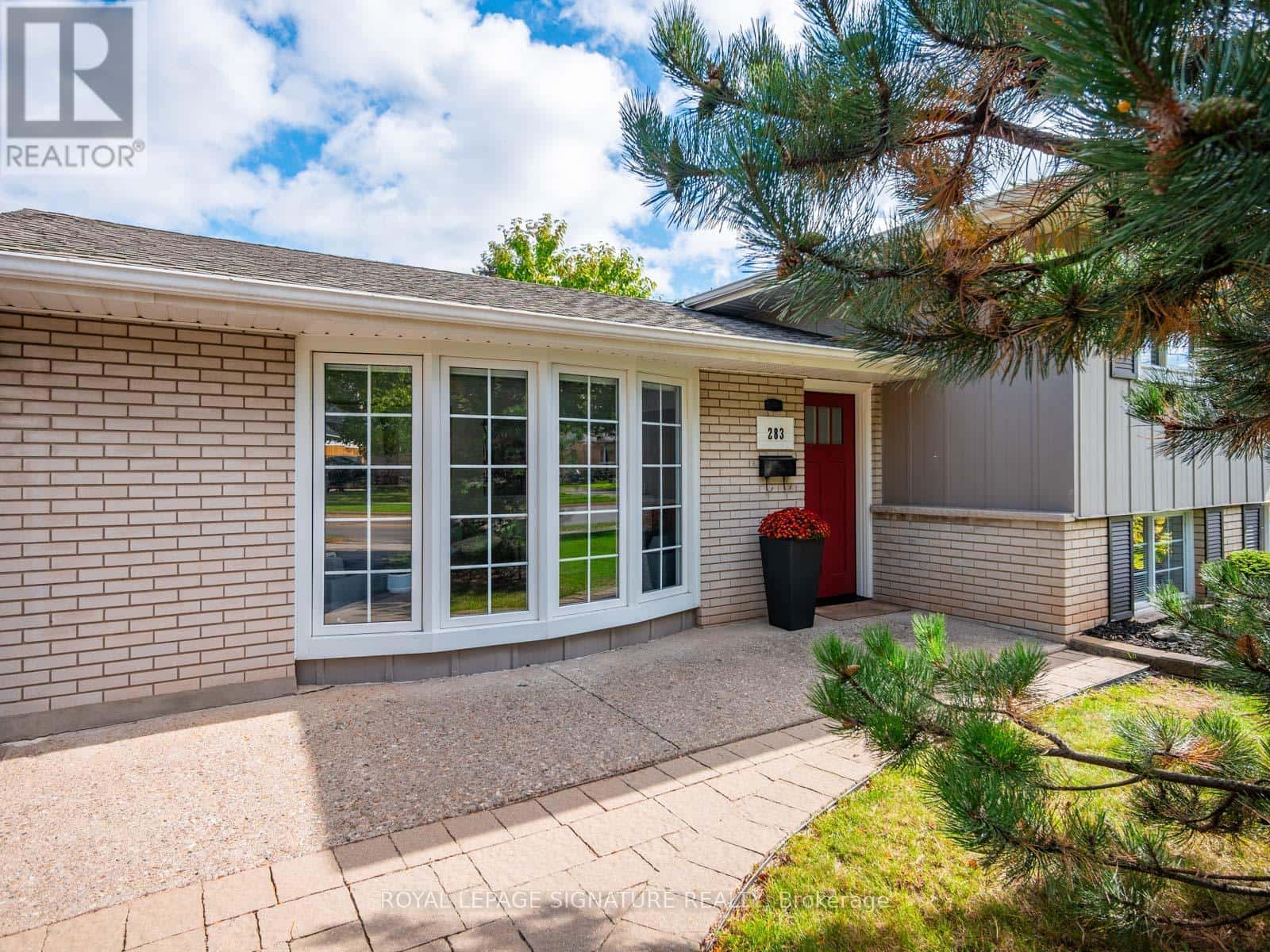 283 HAMPTON HEATH ROAD — Burlington (Appleby), Ontario - Photo 2 of 50