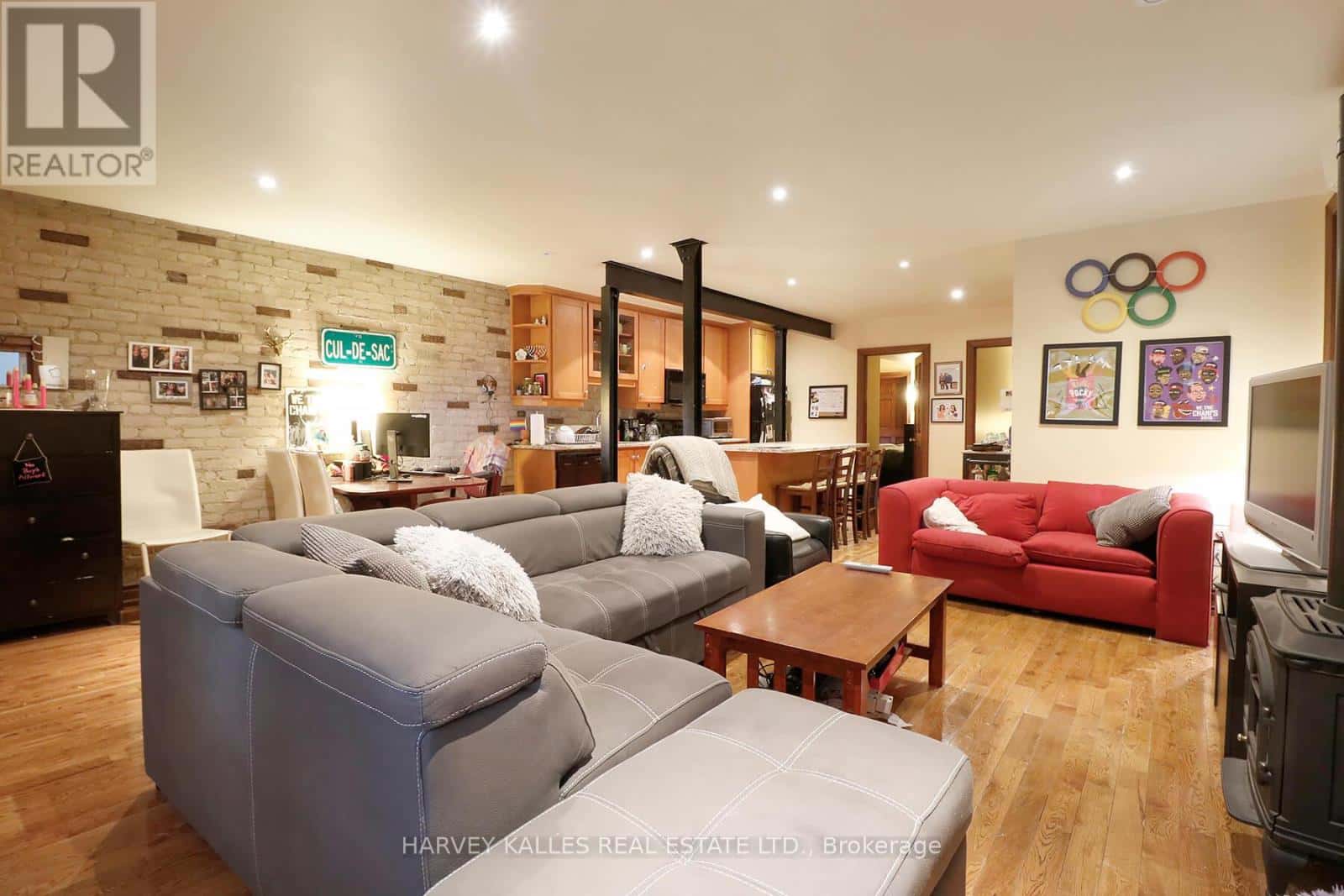 1 - 152 HILTON AVENUE — Toronto (Casa Loma), Ontario - Photo 4 of 19