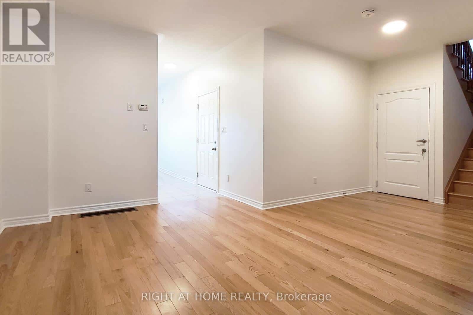 973 BLACK CHERRY DRIVE — Oshawa (Taunton), Ontario - Photo 3 of 19