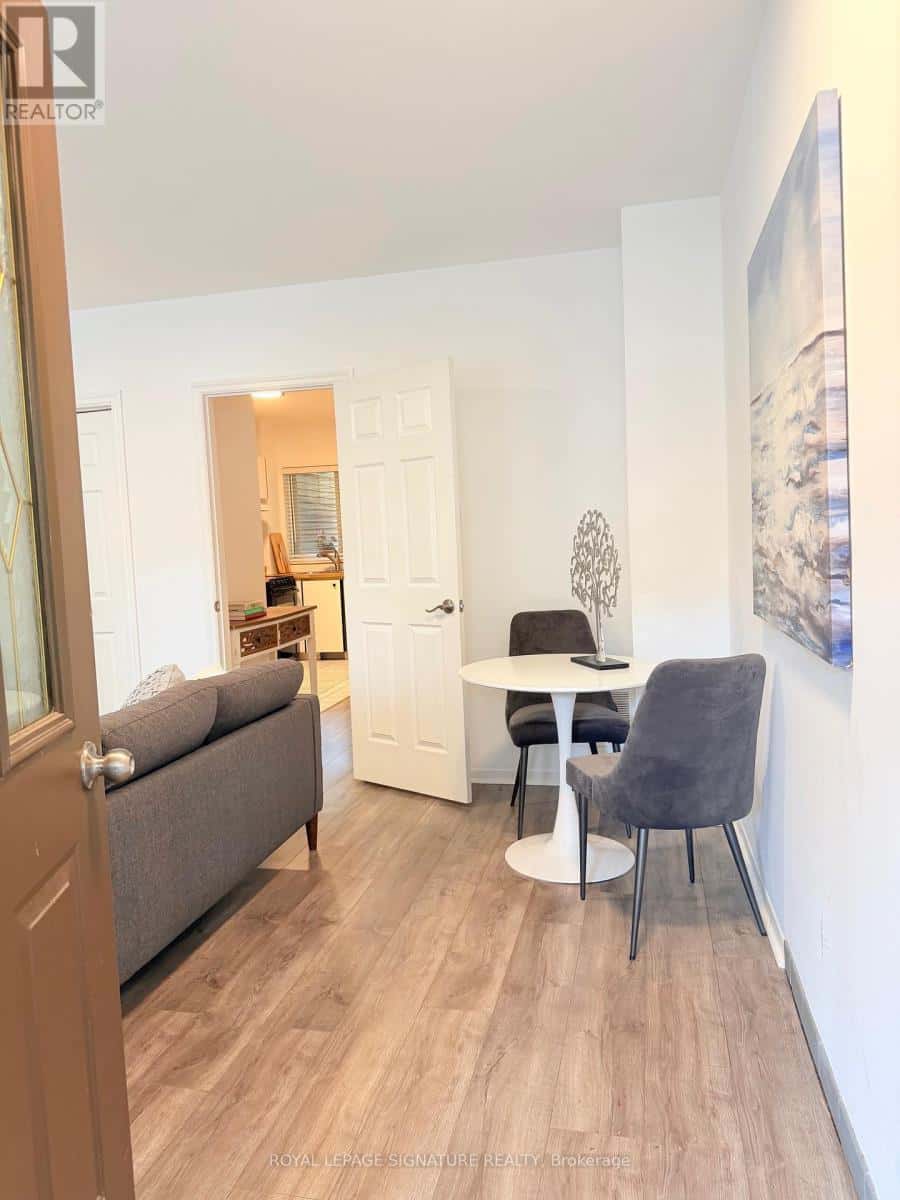 MAIN - 490 WINDERMERE AVENUE — Toronto (Runnymede-Bloor West Village), Ontario - Photo 4 of 19