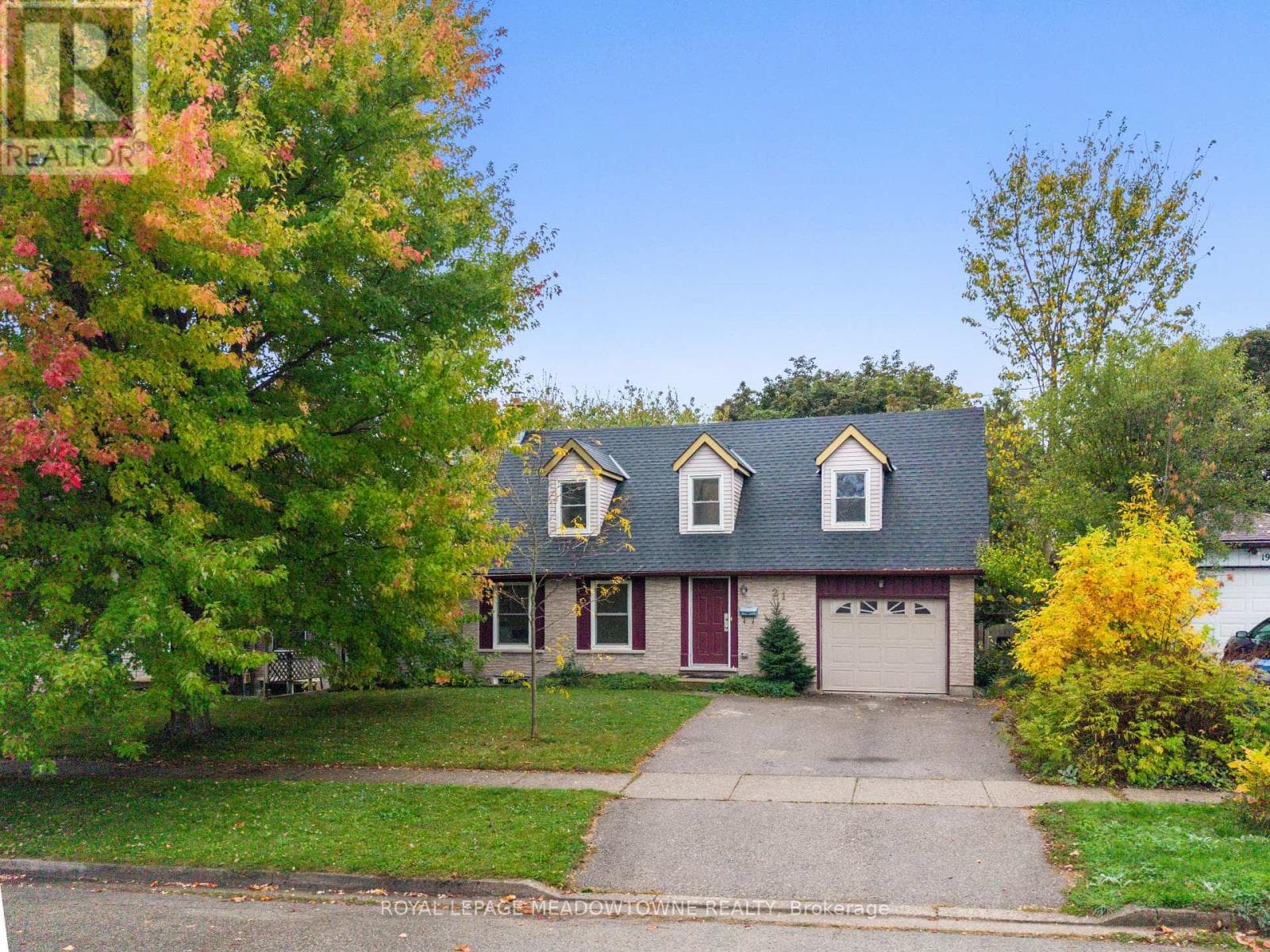 21 BRIARLEA ROAD — Guelph (Kortright West), Ontario - Main photo