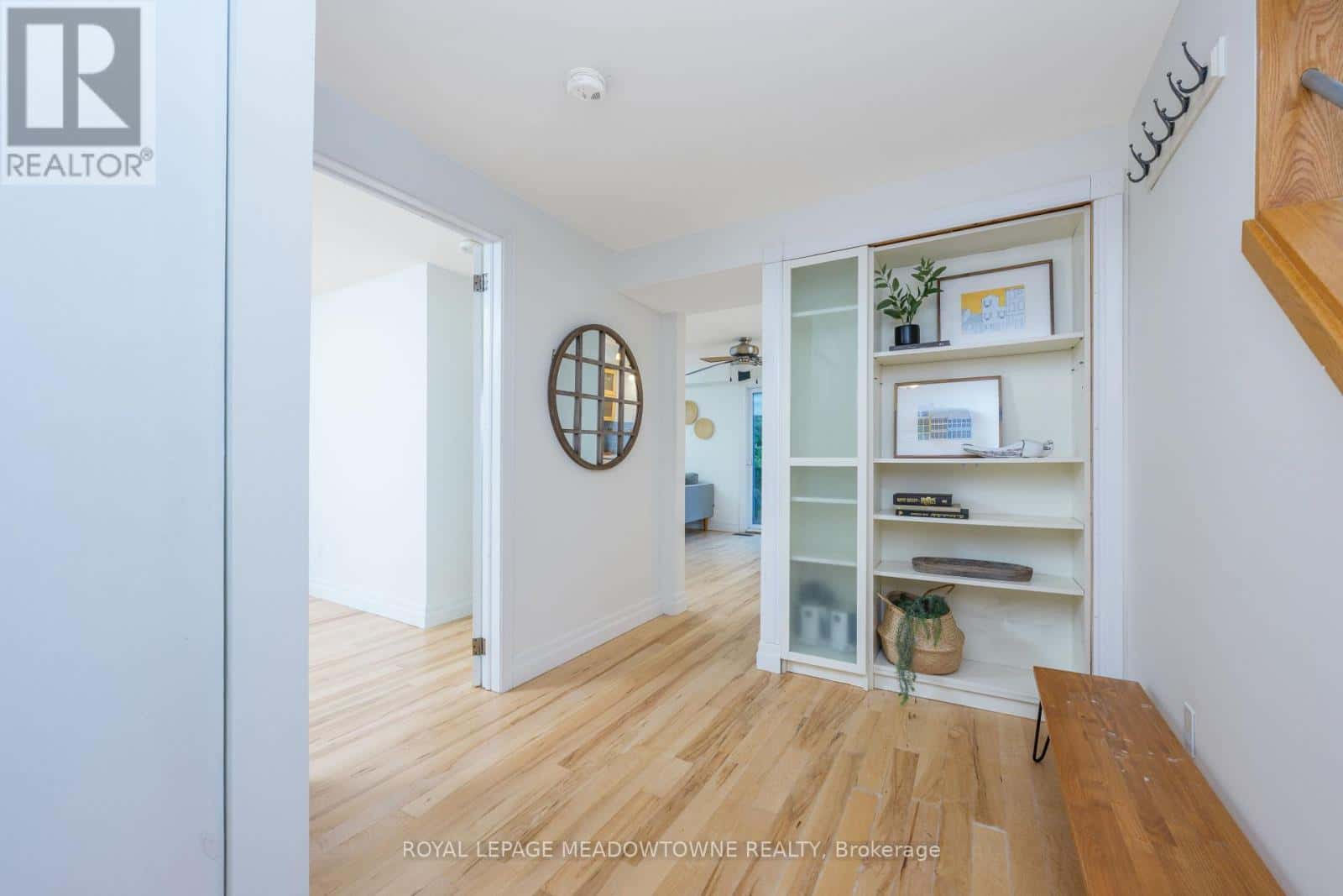 21 BRIARLEA ROAD — Guelph (Kortright West), Ontario - Photo 5 of 40