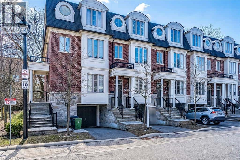 3 JOHNSON FARM Lane — Toronto, Ontario - Photo 2 of 50