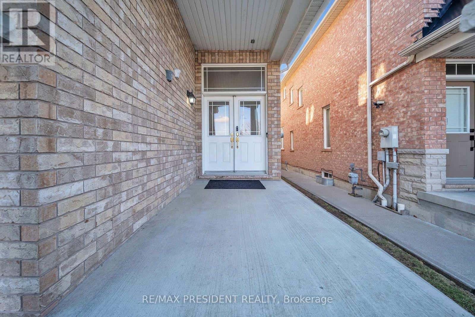 342 PANHELLENIC DRIVE — Mississauga (Meadowvale Village), Ontario - Photo 5 of 42