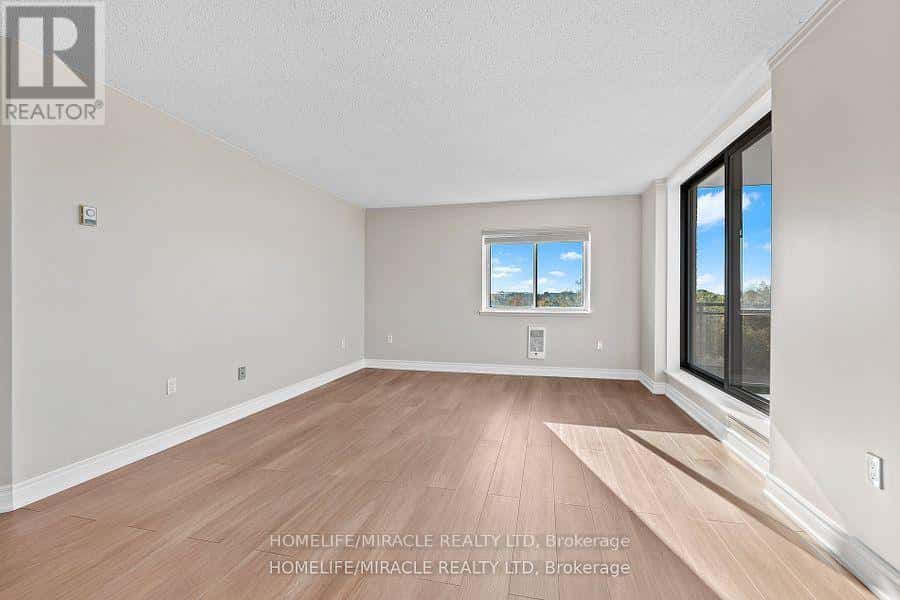 609 - 120 BARRETT COURT — Kingston (Kingston East (Incl Barret Crt)), Ontario - Photo 5 of 46