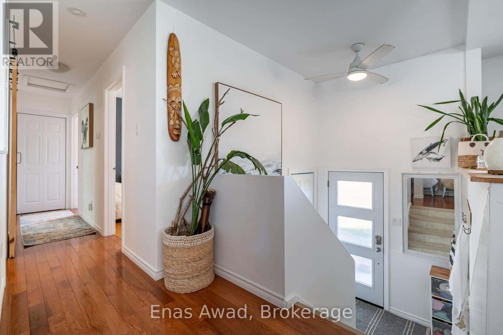 252 QUEEN STREET — Selwyn, Ontario - Photo 4 of 28