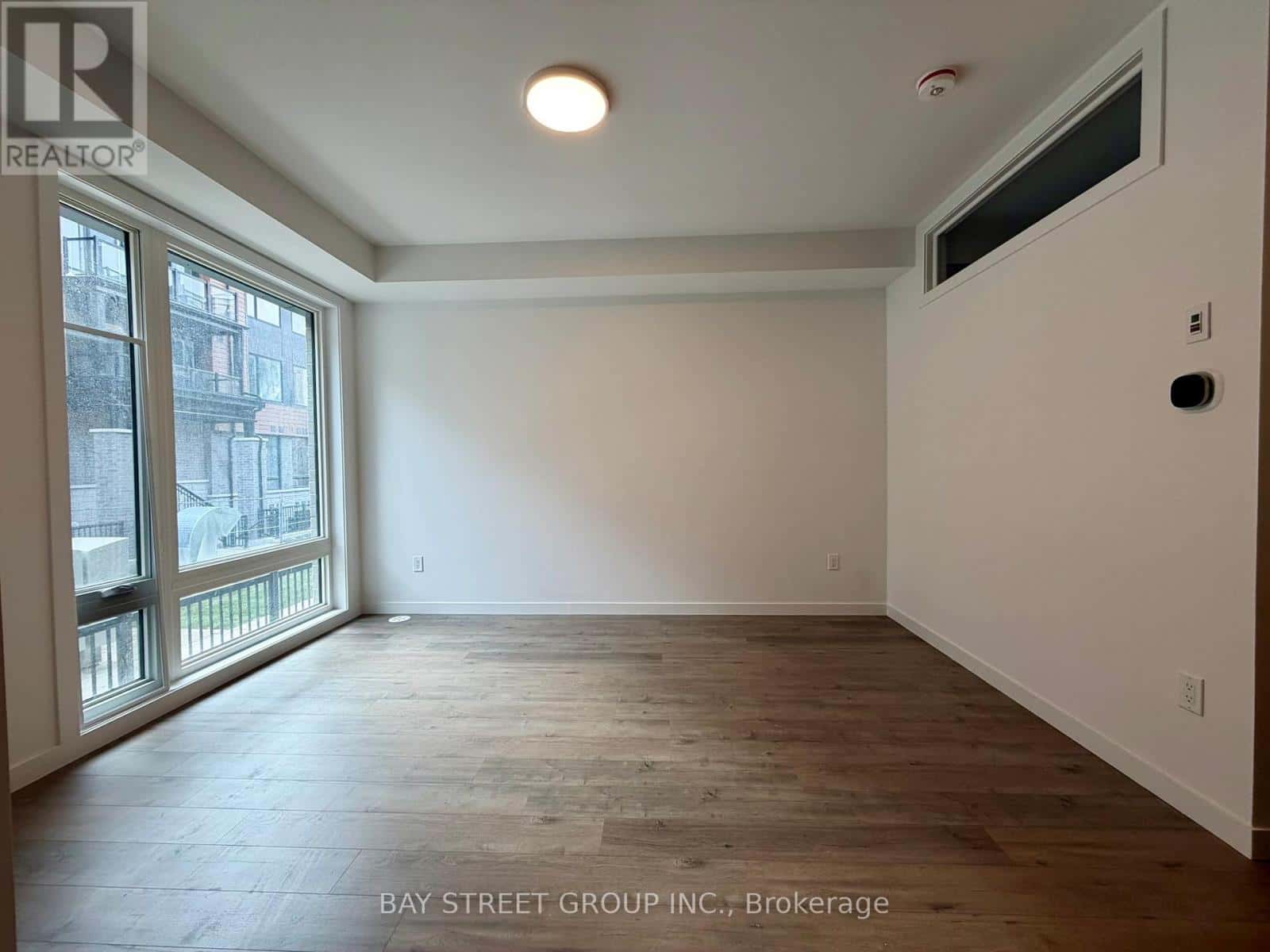 20 - 113 MARYDALE STREET — Markham (Middlefield), Ontario - Photo 4 of 25