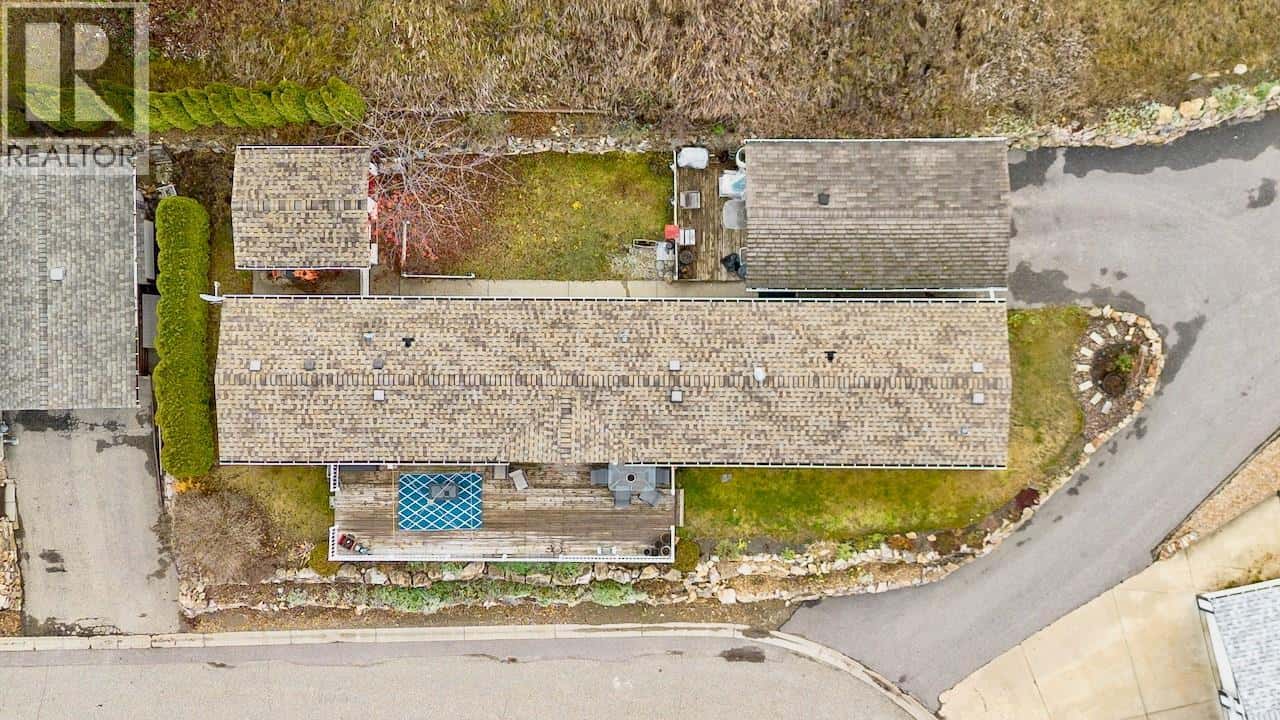 1510 Trans Canada Highway Unit# 61 — Sorrento, British Columbia - Photo 5 of 45