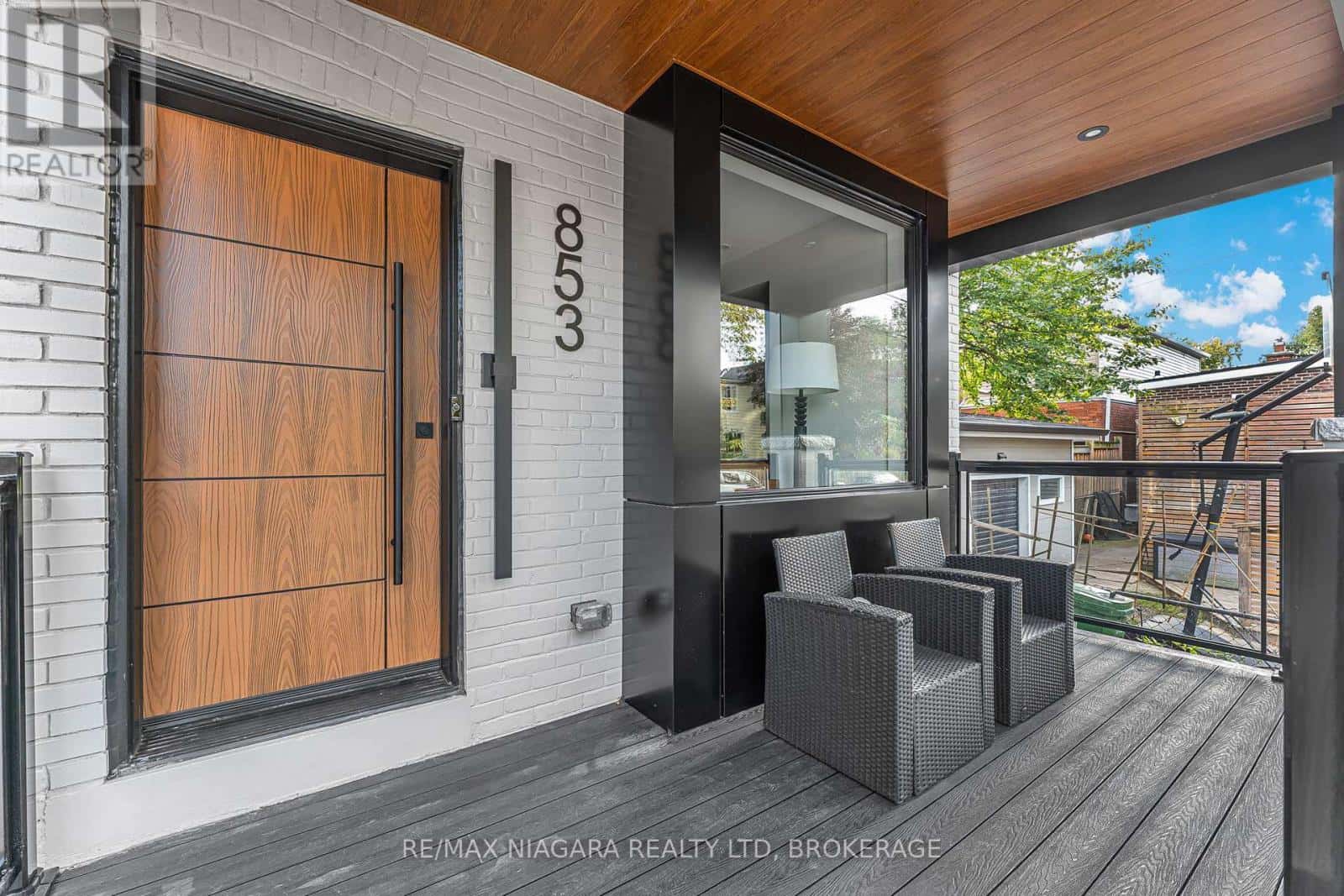 853 SAMMON AVENUE — Toronto (Woodbine-Lumsden), Ontario - Photo 4 of 50