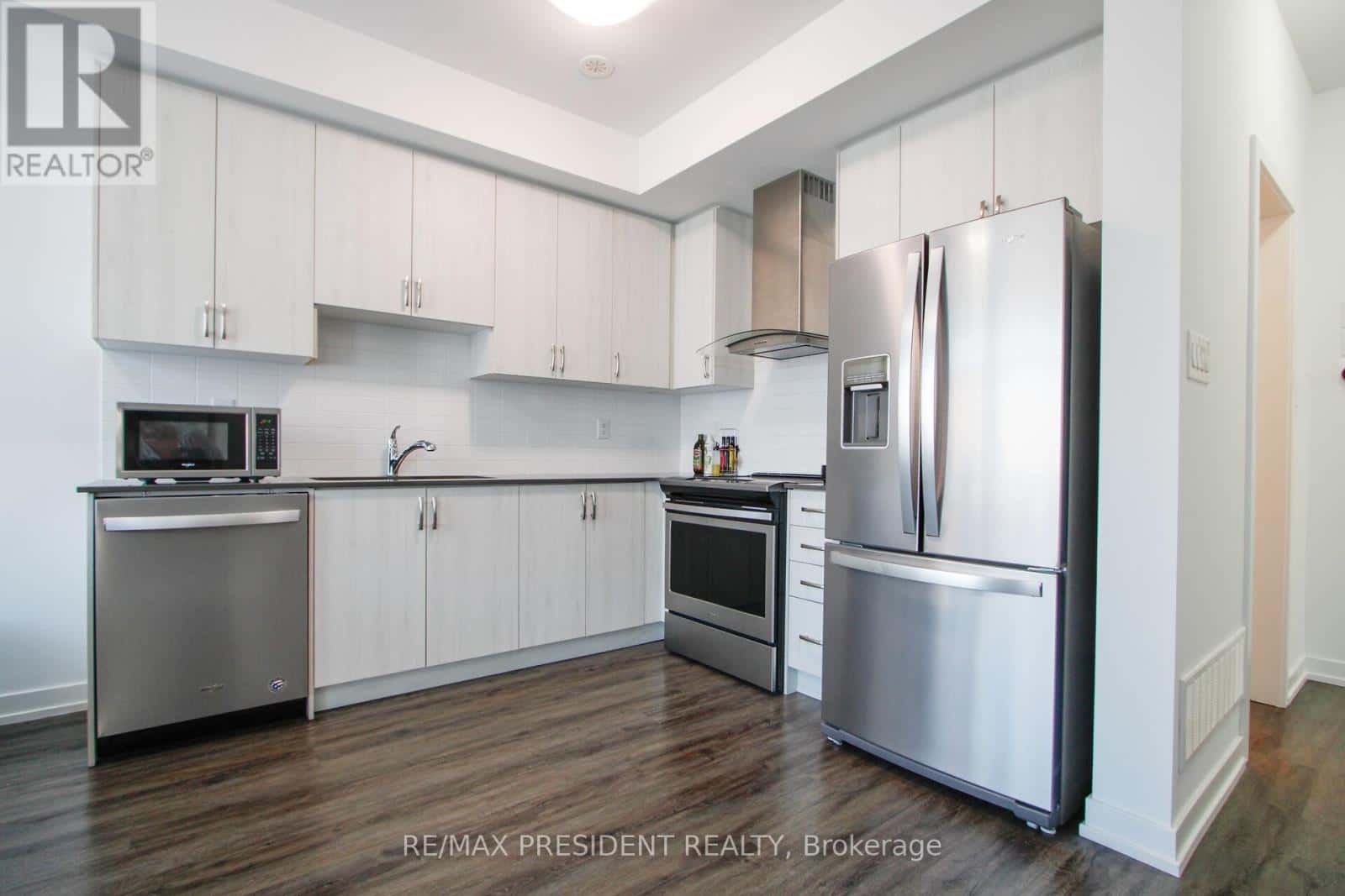 41 HEARNE STREET — Vaughan (Vaughan Grove), Ontario - Photo 4 of 50