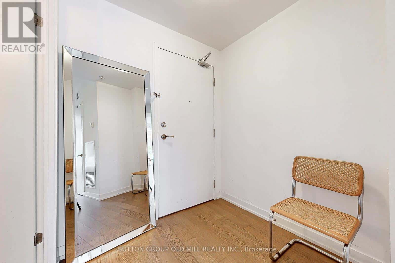 201 - 530 INDIAN GROVE — Toronto (Junction Area), Ontario - Photo 5 of 23