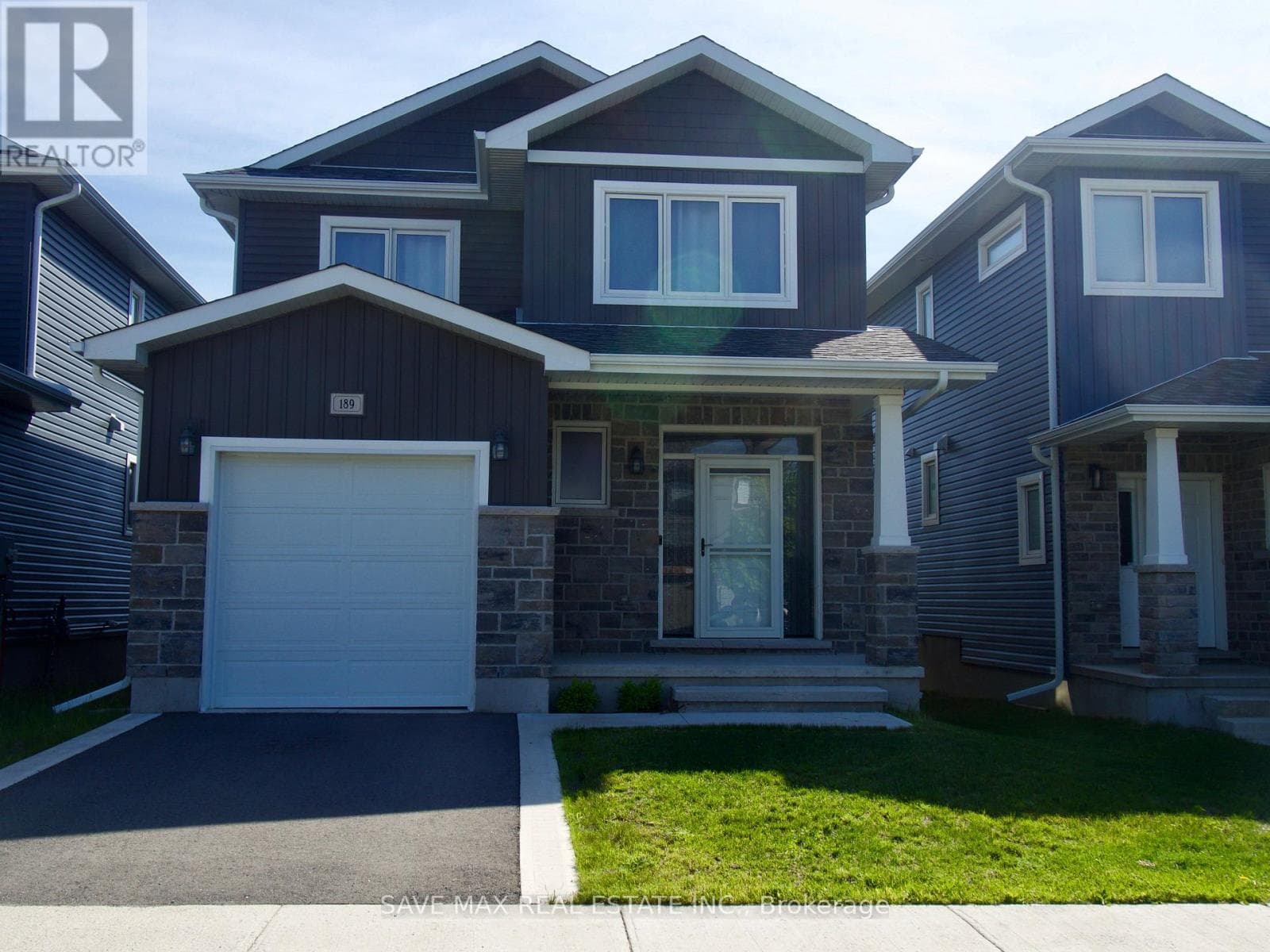 189 DR RICHARD JAMES CRESCENT E — Loyalist (Amherstview), Ontario - Main photo