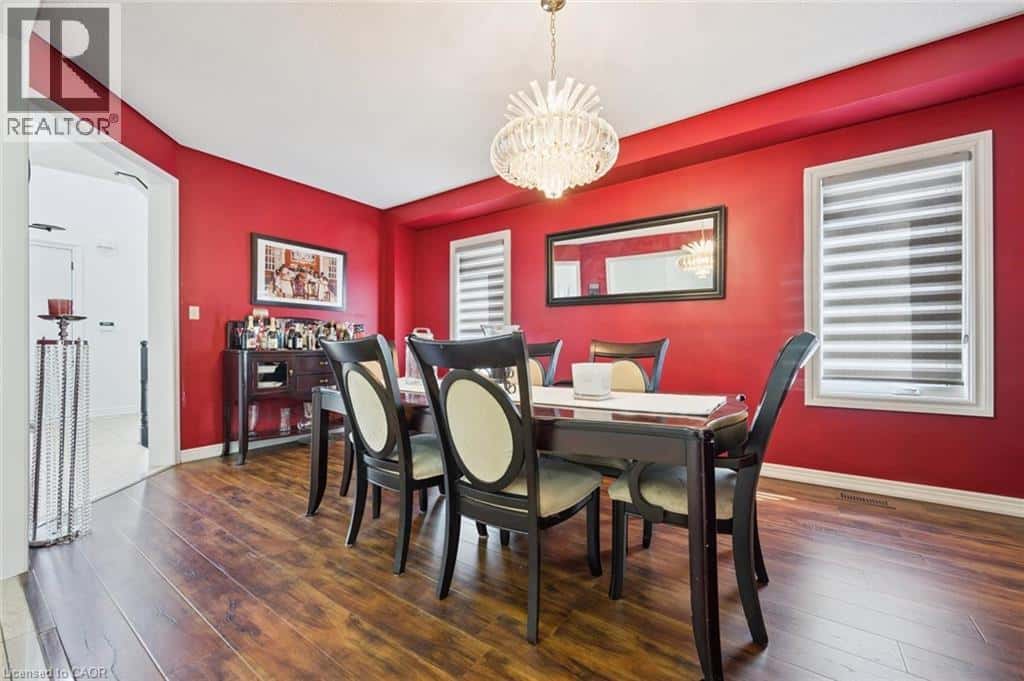 38 CAPE DORSET Crescent — Brampton, Ontario - Photo 5 of 32