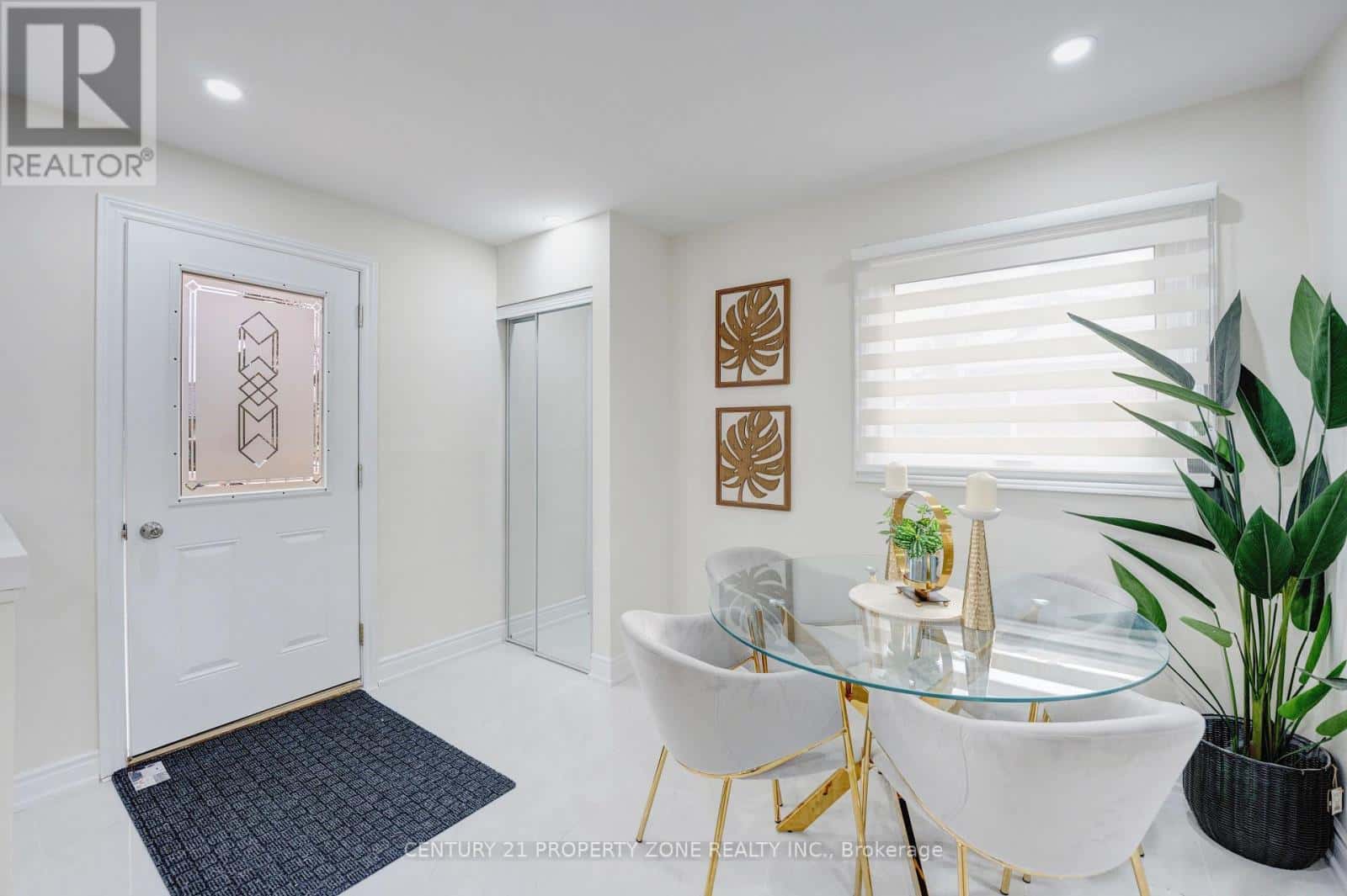 187 MARTHA CRESCENT — Caledon (Bolton West), Ontario - Photo 4 of 49