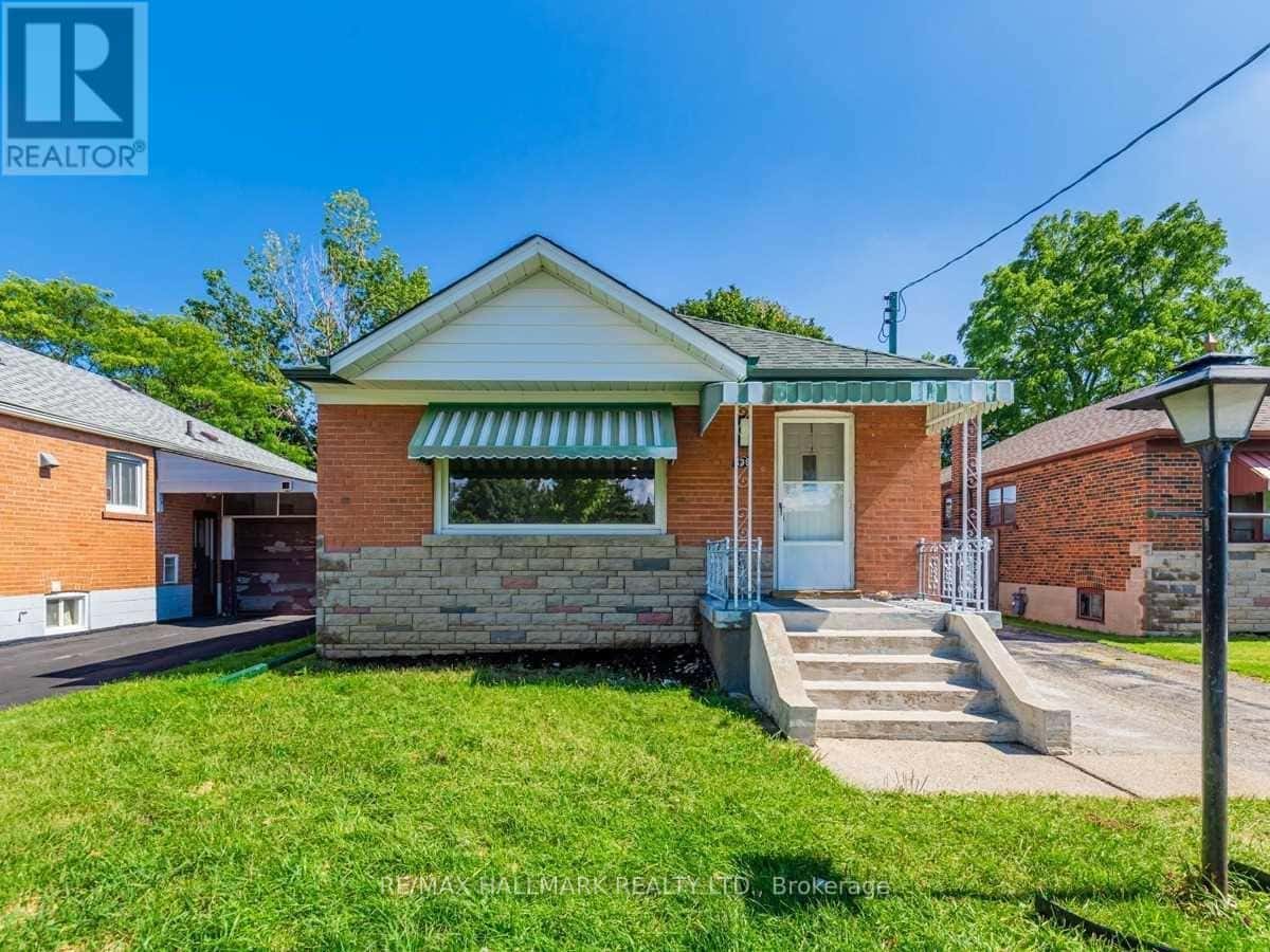 MAIN - 139 FLORA DRIVE — Toronto (Dorset Park), Ontario - Photo 2 of 17