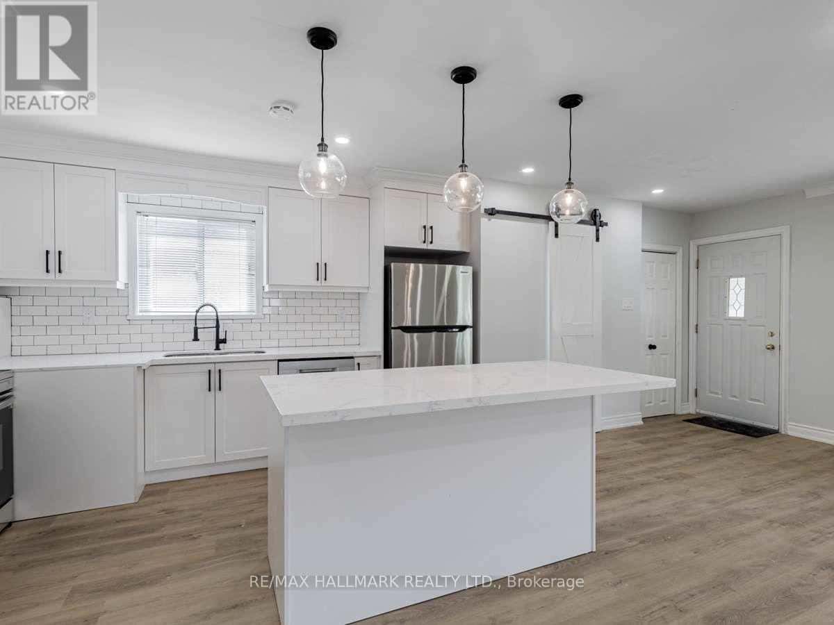 MAIN - 139 FLORA DRIVE — Toronto (Dorset Park), Ontario - Photo 5 of 17