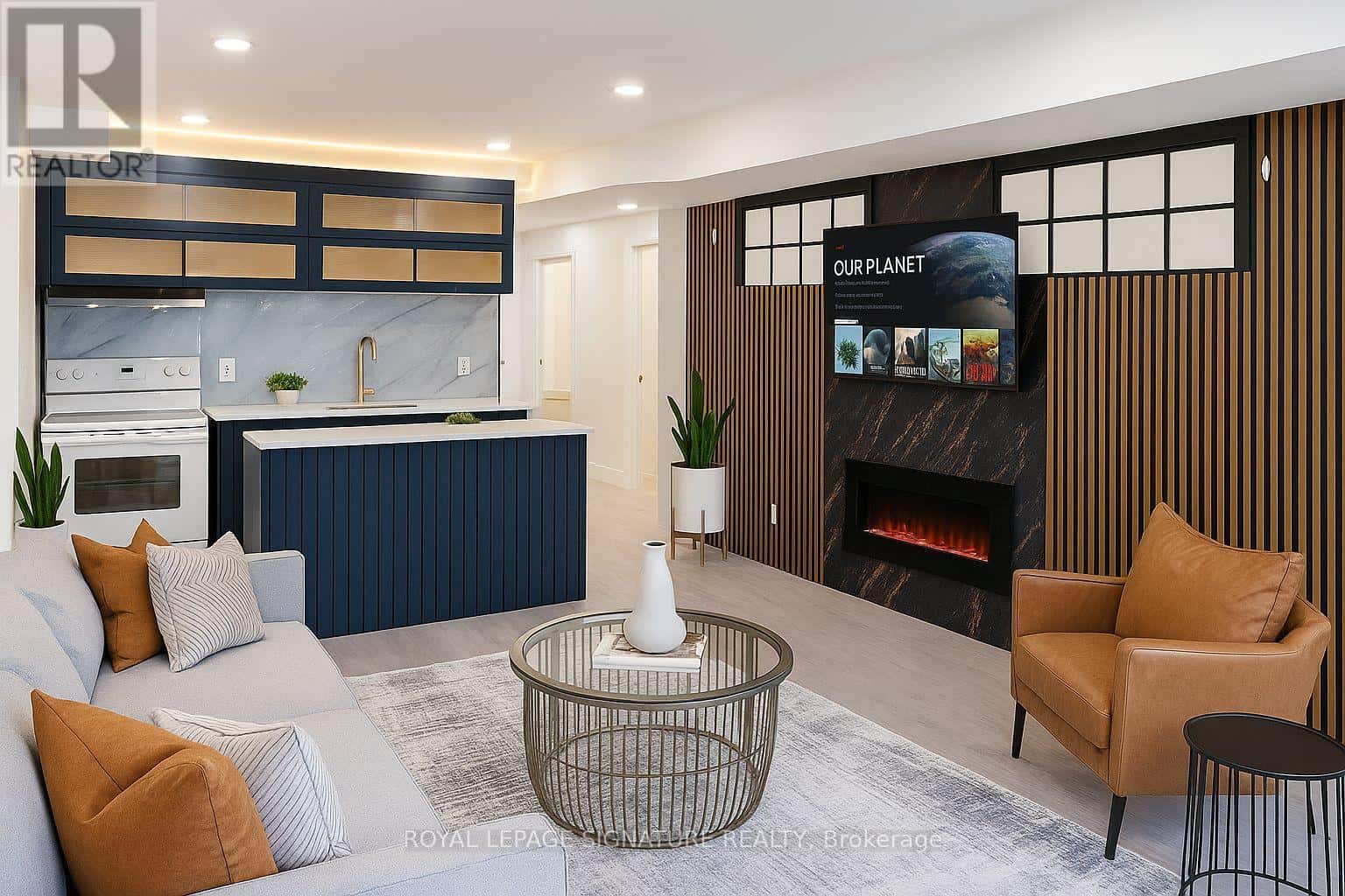 LOWER UNIT - 130 KING STREET — East Gwillimbury (Mt Albert), Ontario - Photo 2 of 25