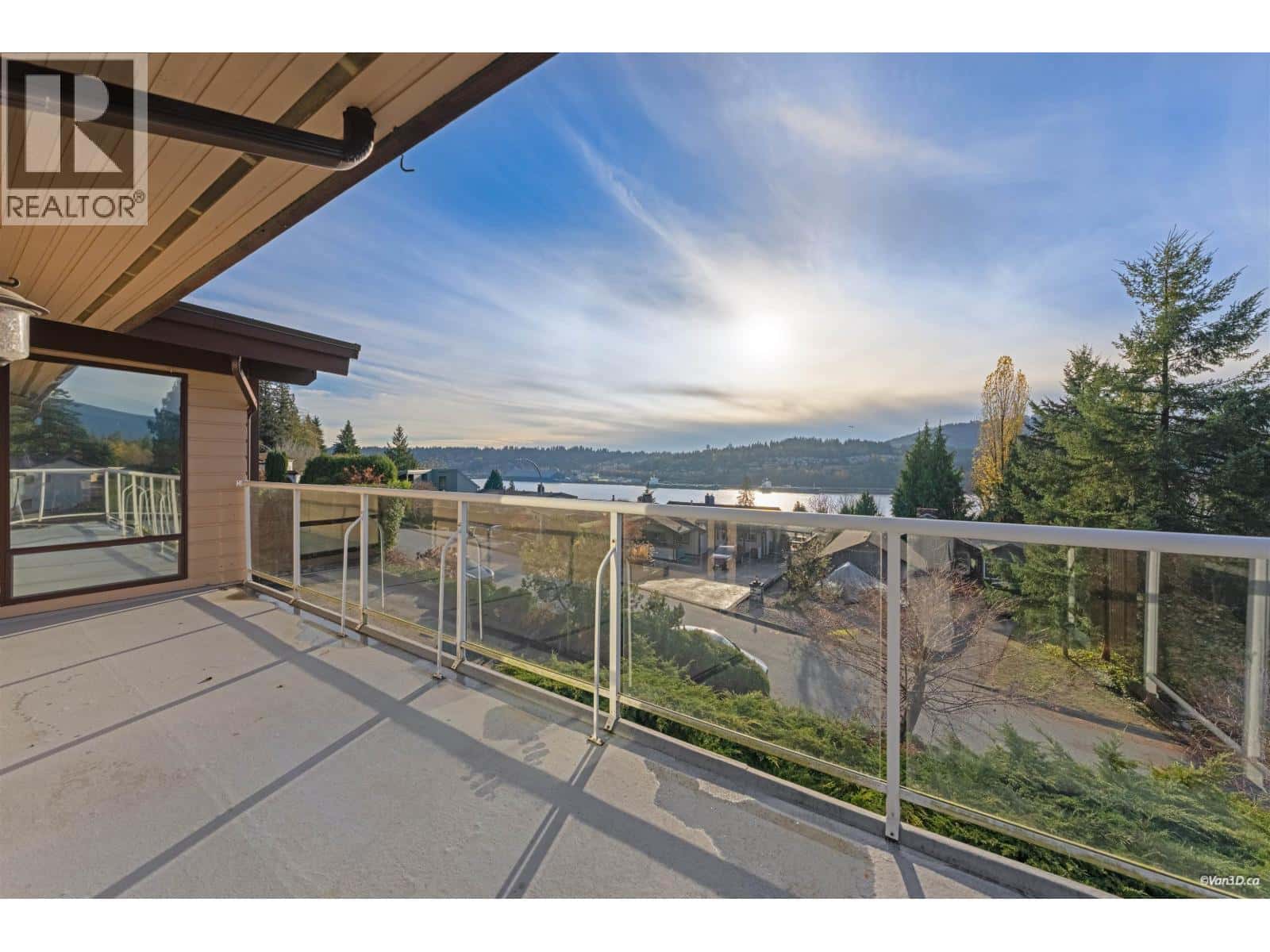 3 CRAWFORD BAY — Port Moody, British Columbia - Photo 5 of 40