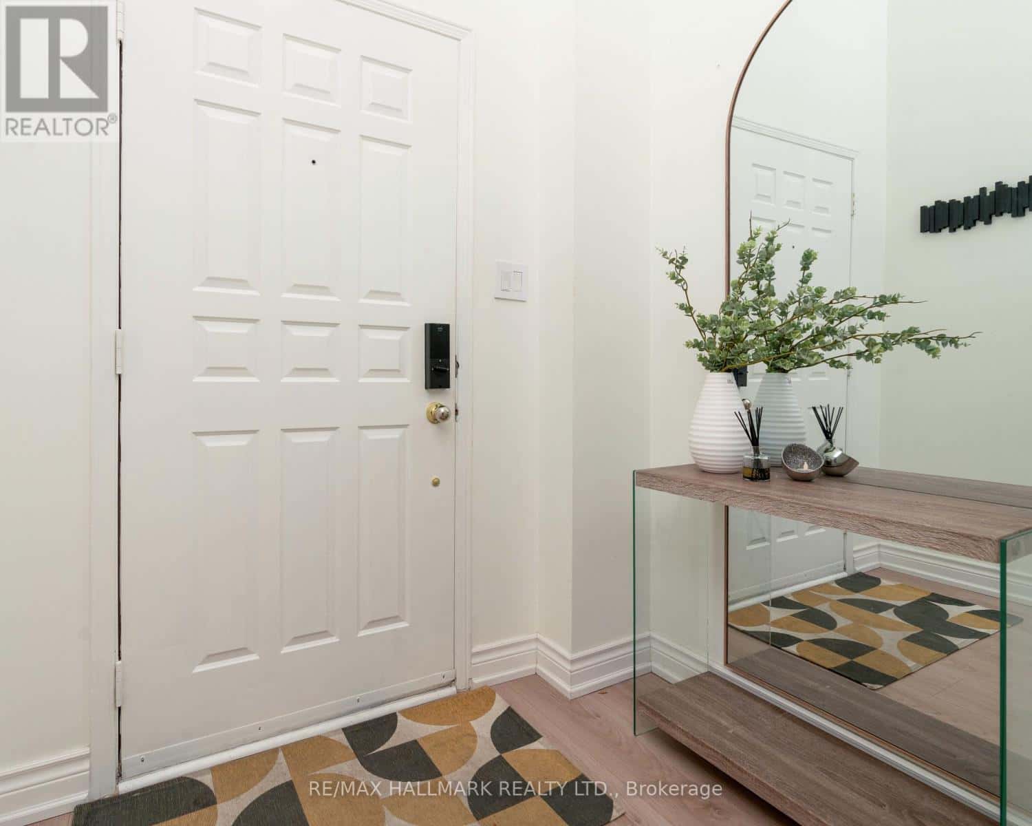 35 - 95 WELDRICK ROAD E — Richmond Hill (Observatory), Ontario - Photo 2 of 29