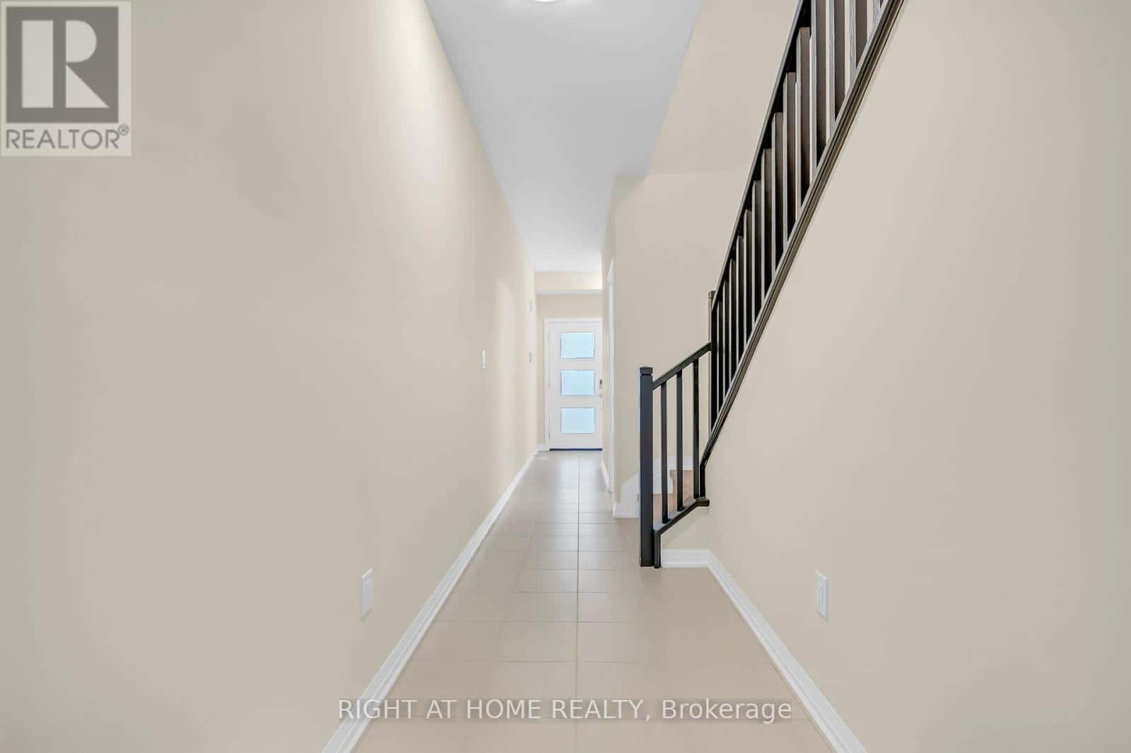 4 WEST CREEK COURT — Welland (West Welland), Ontario - Photo 5 of 39