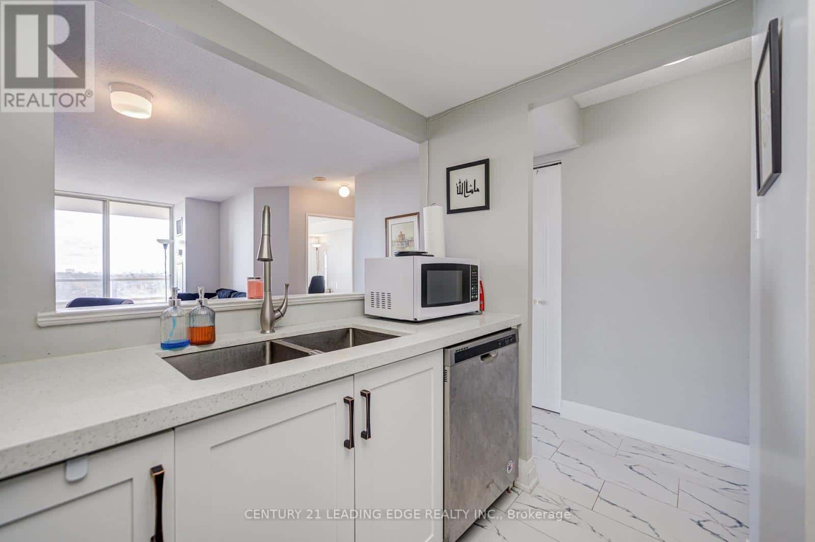 617 - 5 GREYSTONE WALK DRIVE — Toronto (Kennedy Park), Ontario - Photo 5 of 23