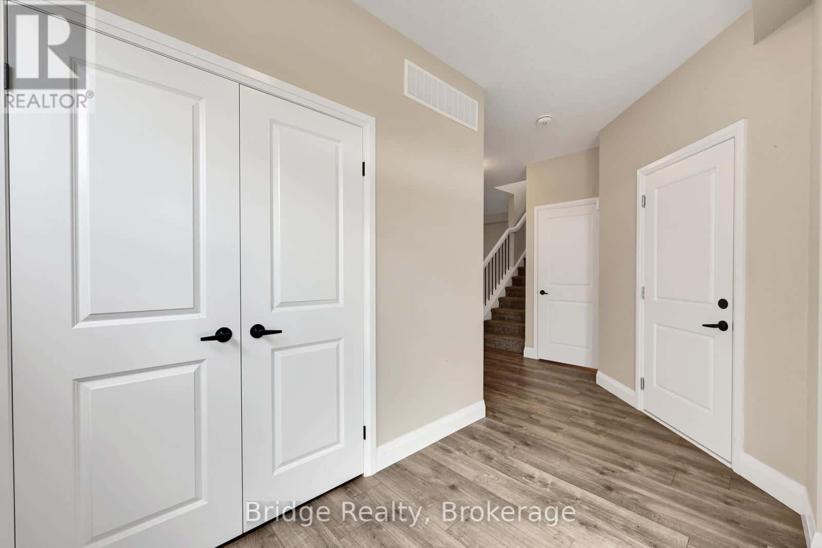 66 CASH CRESCENT — Ingersoll (Ingersoll - South), Ontario - Photo 4 of 40