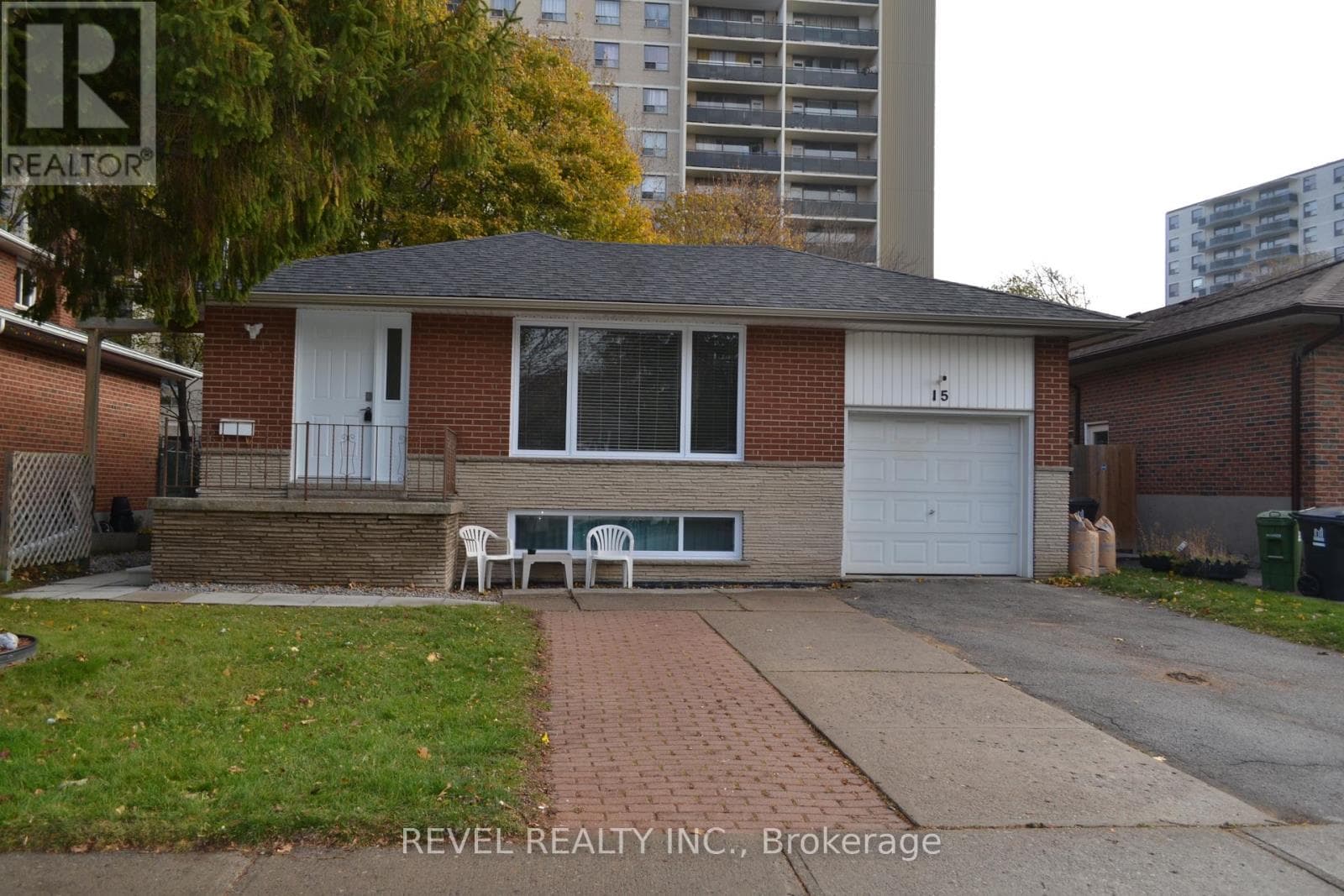 15 CEDAR BRAE BOULEVARD — Toronto (Eglinton East), Ontario - Main photo