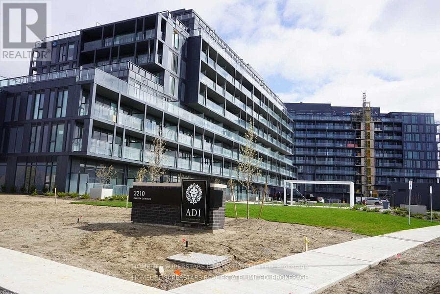 B513 - 4880 VALERA ROAD — Burlington (Alton), Ontario - Main photo