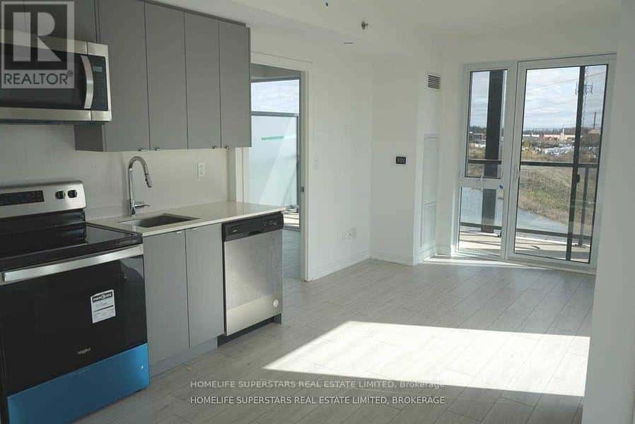 B513 - 4880 VALERA ROAD — Burlington (Alton), Ontario - Photo 2 of 32