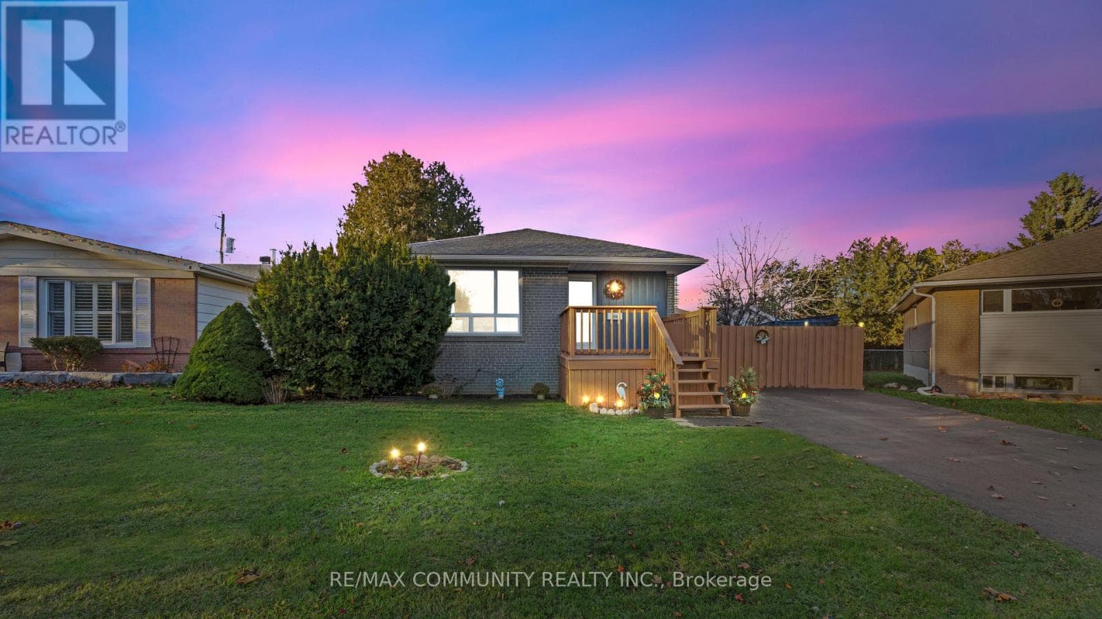 855 ZATOR AVENUE — Pickering (Bay Ridges), Ontario - Main photo