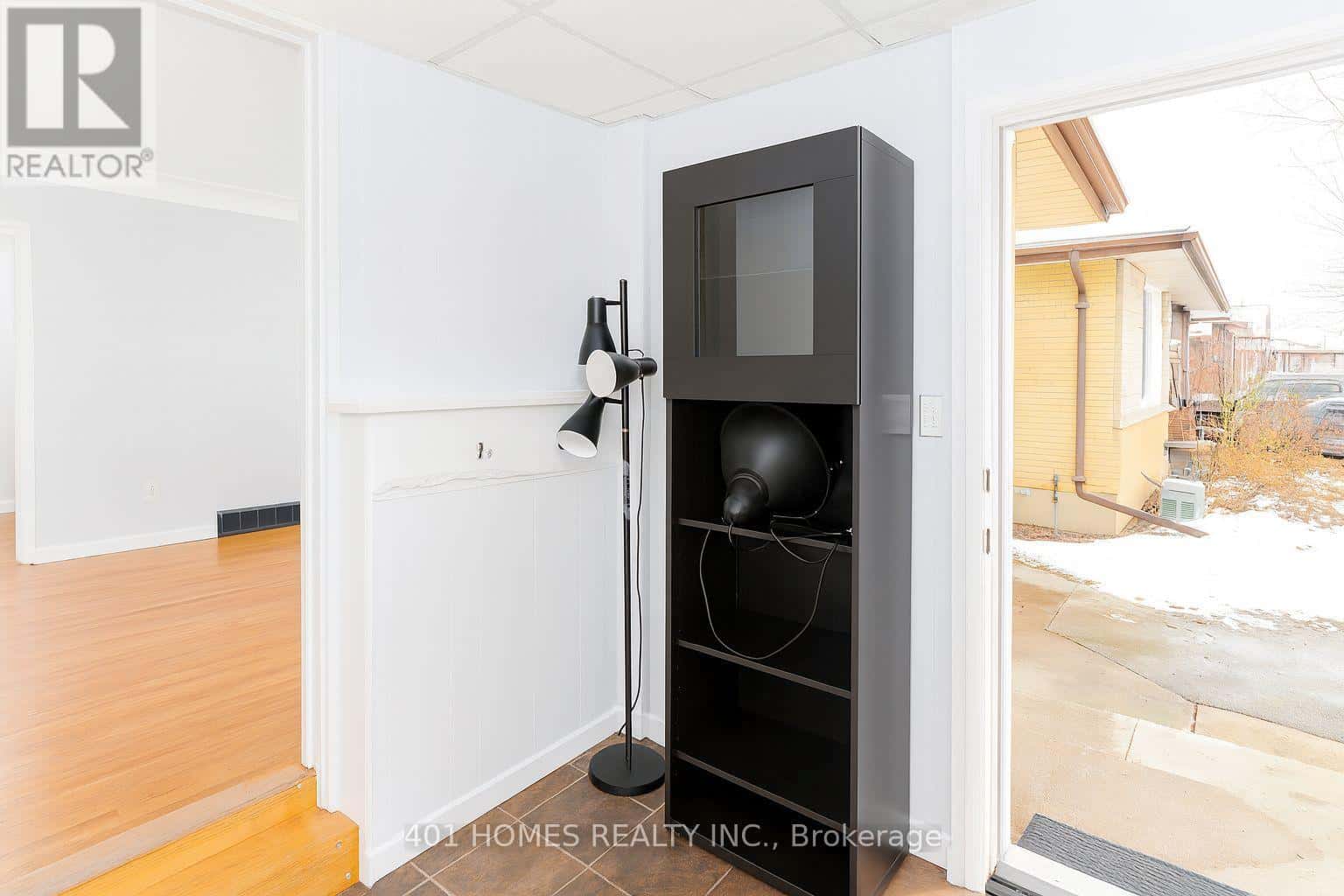 134 MARK STREET — London East (East D), Ontario - Photo 5 of 29