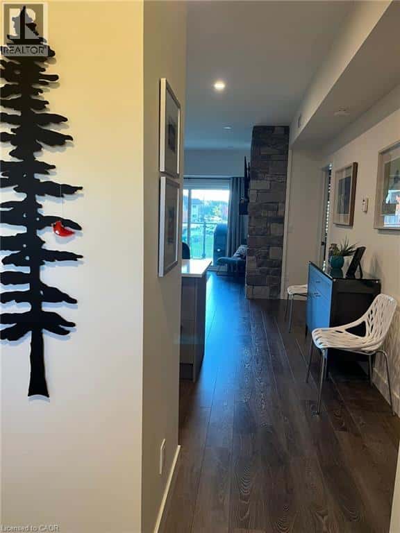 11 BECKWITH Lane Unit# 204 — The Blue Mountains, Ontario - Photo 2 of 19