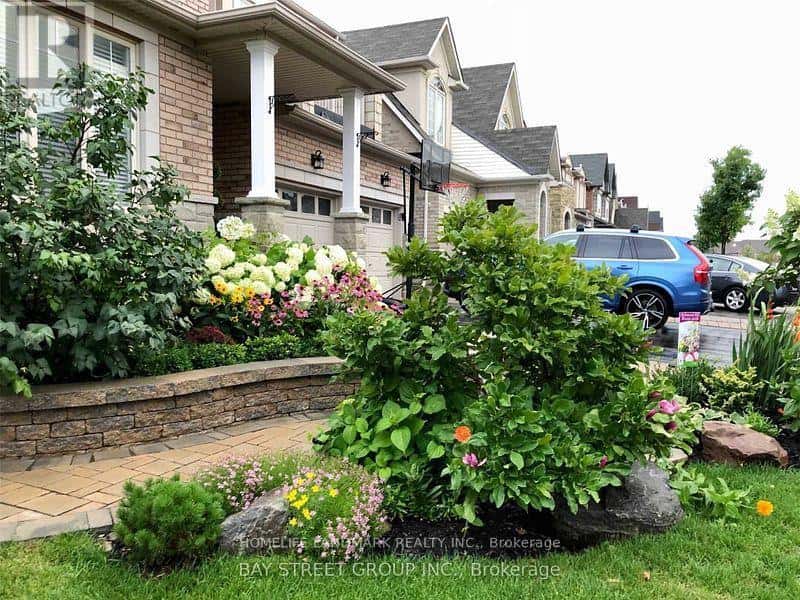 12 PEXTON AVENUE — Richmond Hill (Jefferson), Ontario - Photo 2 of 23