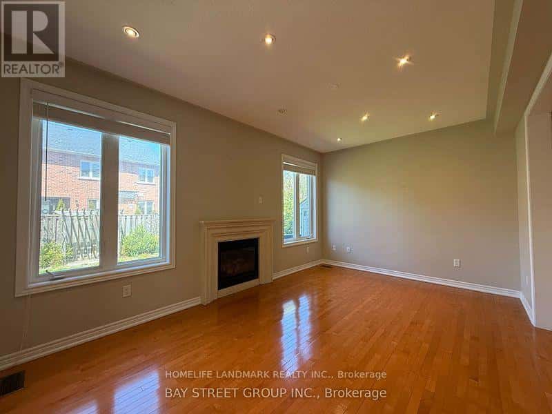 12 PEXTON AVENUE — Richmond Hill (Jefferson), Ontario - Photo 5 of 23