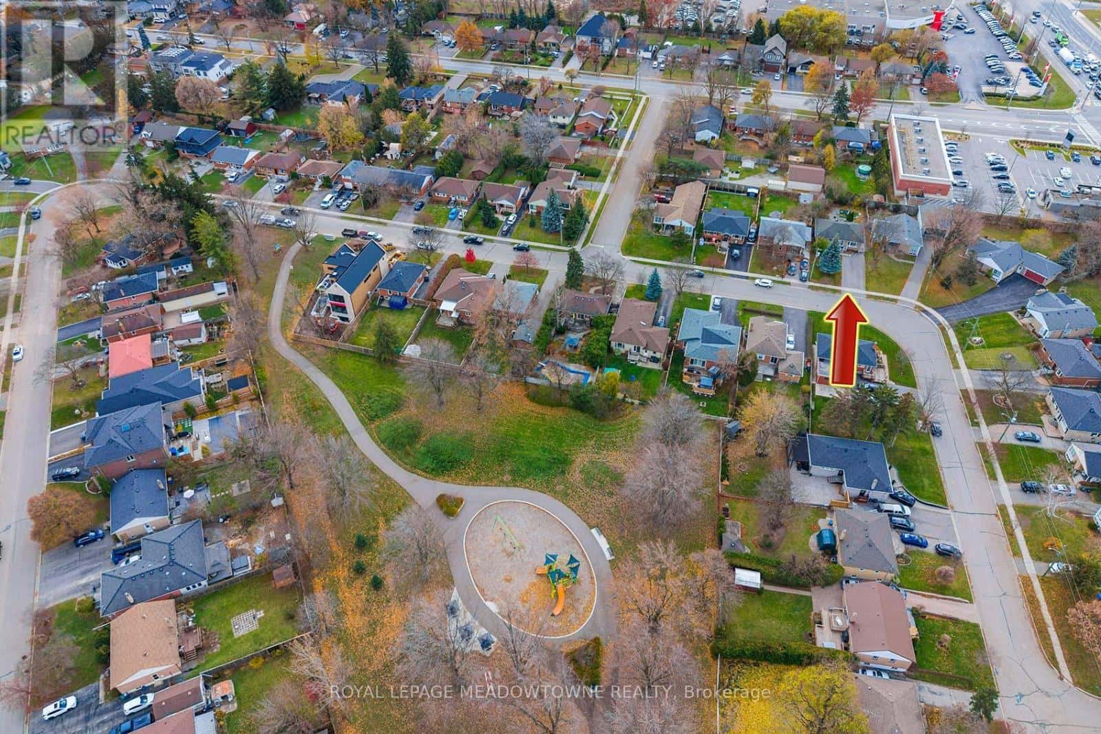 UPPER - 462 KINGSLEIGH COURT — Milton (OM Old Milton), Ontario - Photo 2 of 33