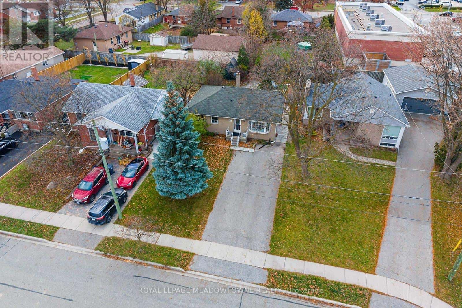 UPPER - 462 KINGSLEIGH COURT — Milton (OM Old Milton), Ontario - Photo 4 of 33