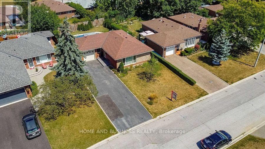 22 DUNCANNON CRESCENT — Brampton (Southgate), Ontario - Main photo