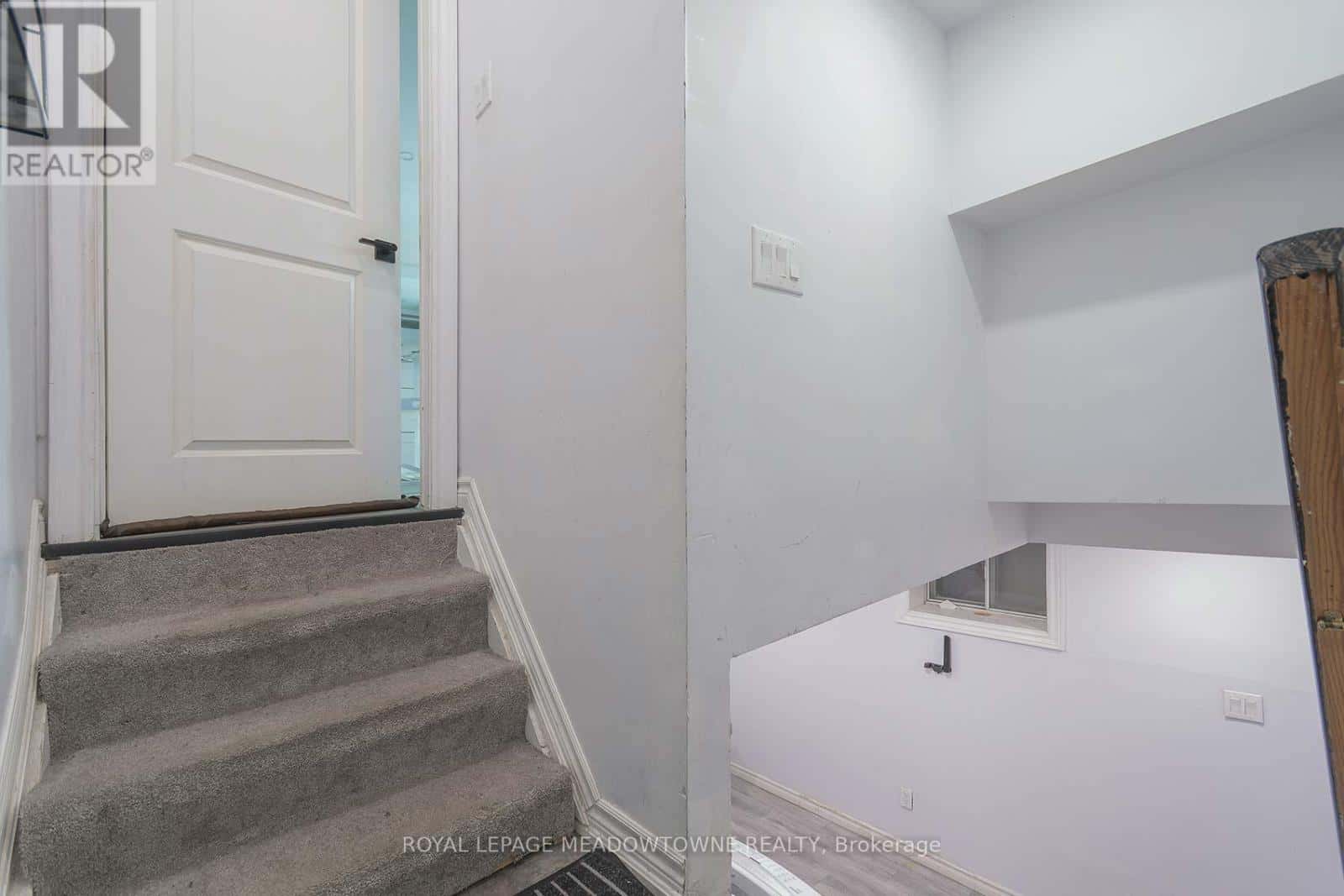 LOWER - 462 KINGSLEIGH COURT — Milton (OM Old Milton), Ontario - Photo 4 of 48